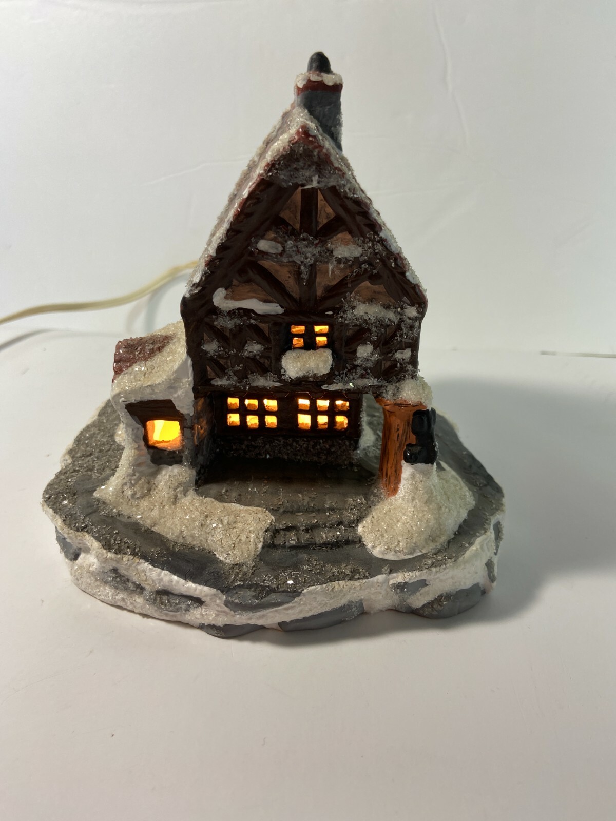 Small Village Christmas Inn 5 1/2 Inches Tall, Light Up, Unmarked