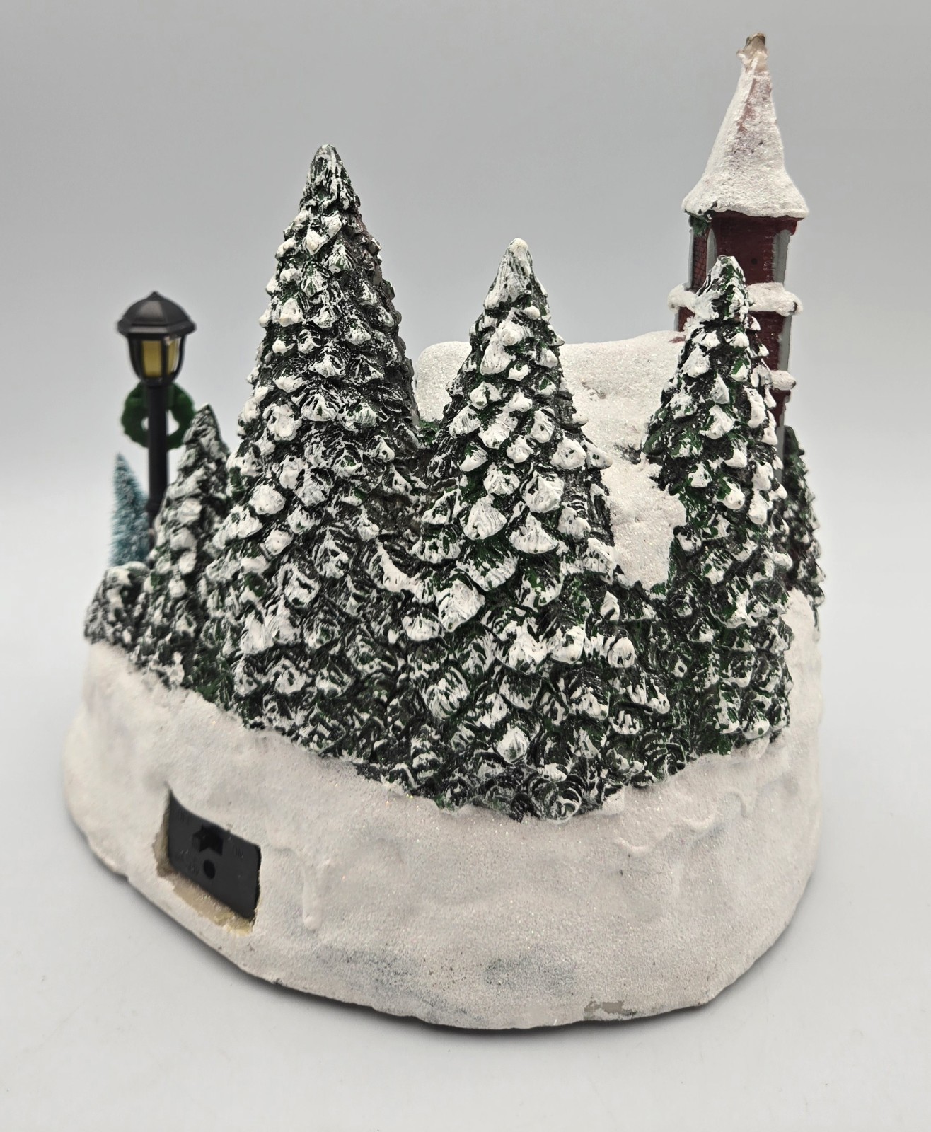 🎄Carson International Rotating Ice Skaters Christmas Village Display w/ Lights