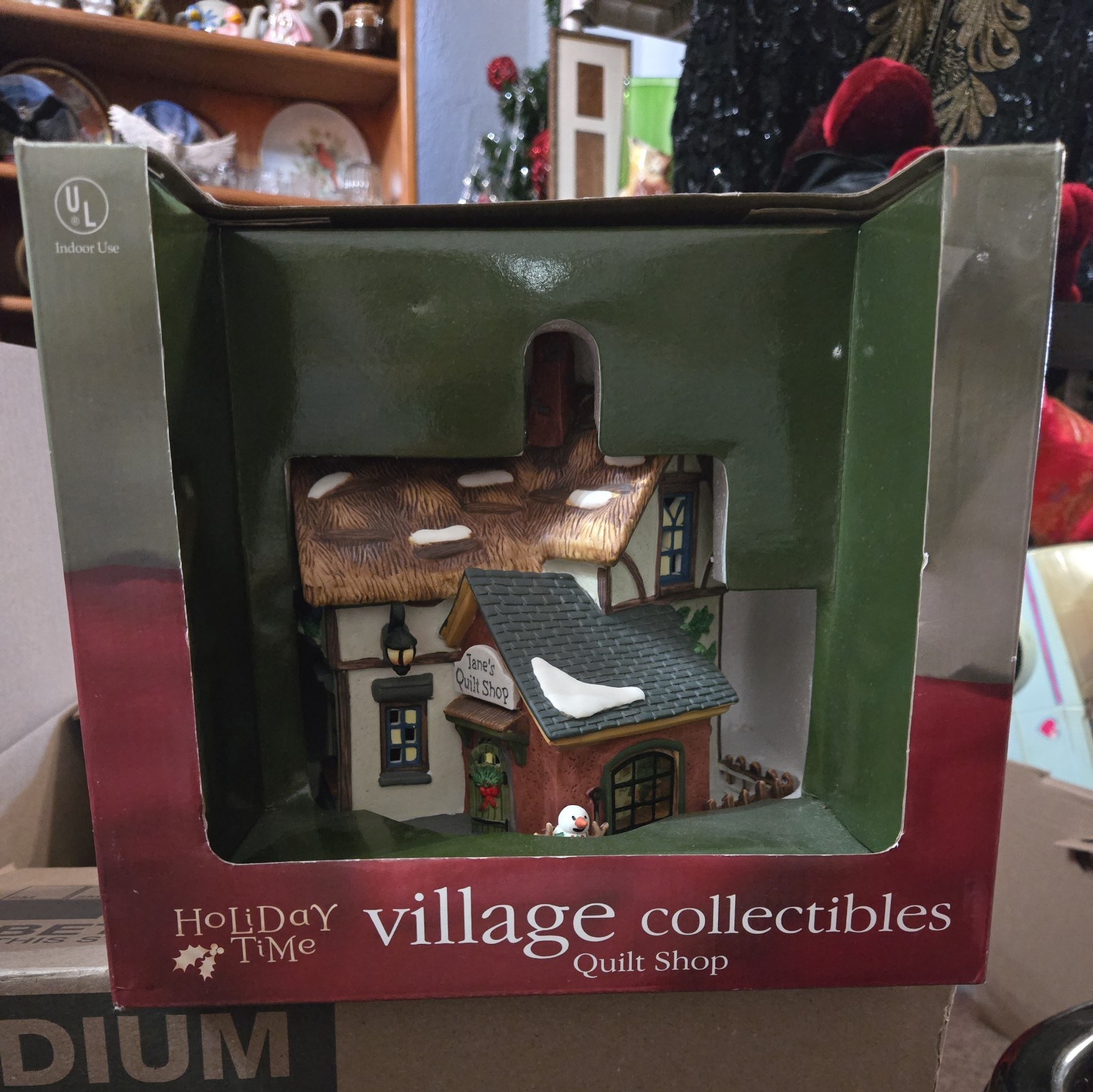 Vtg Holiday Time Village Jane’s Quilt Shop Ceramic Christmas Town Lighted House