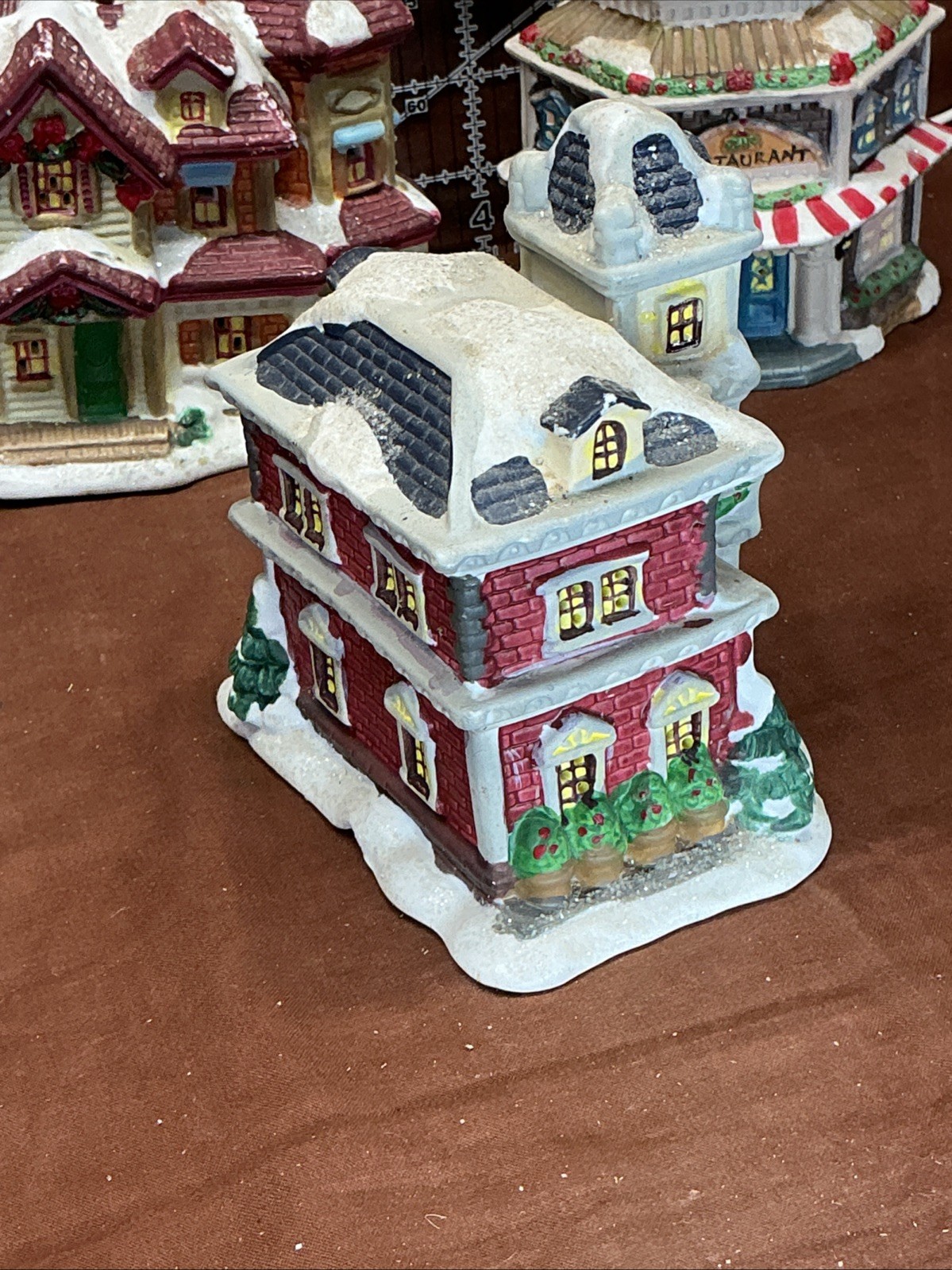 Cobblestone Corners 2004 Set of 5 – Vintage Lighted Christmas Houses S2