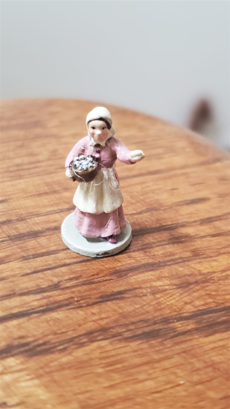 David Winter Miniatures John Hine Studio Dickens Metal Figure Girl Woman 244
