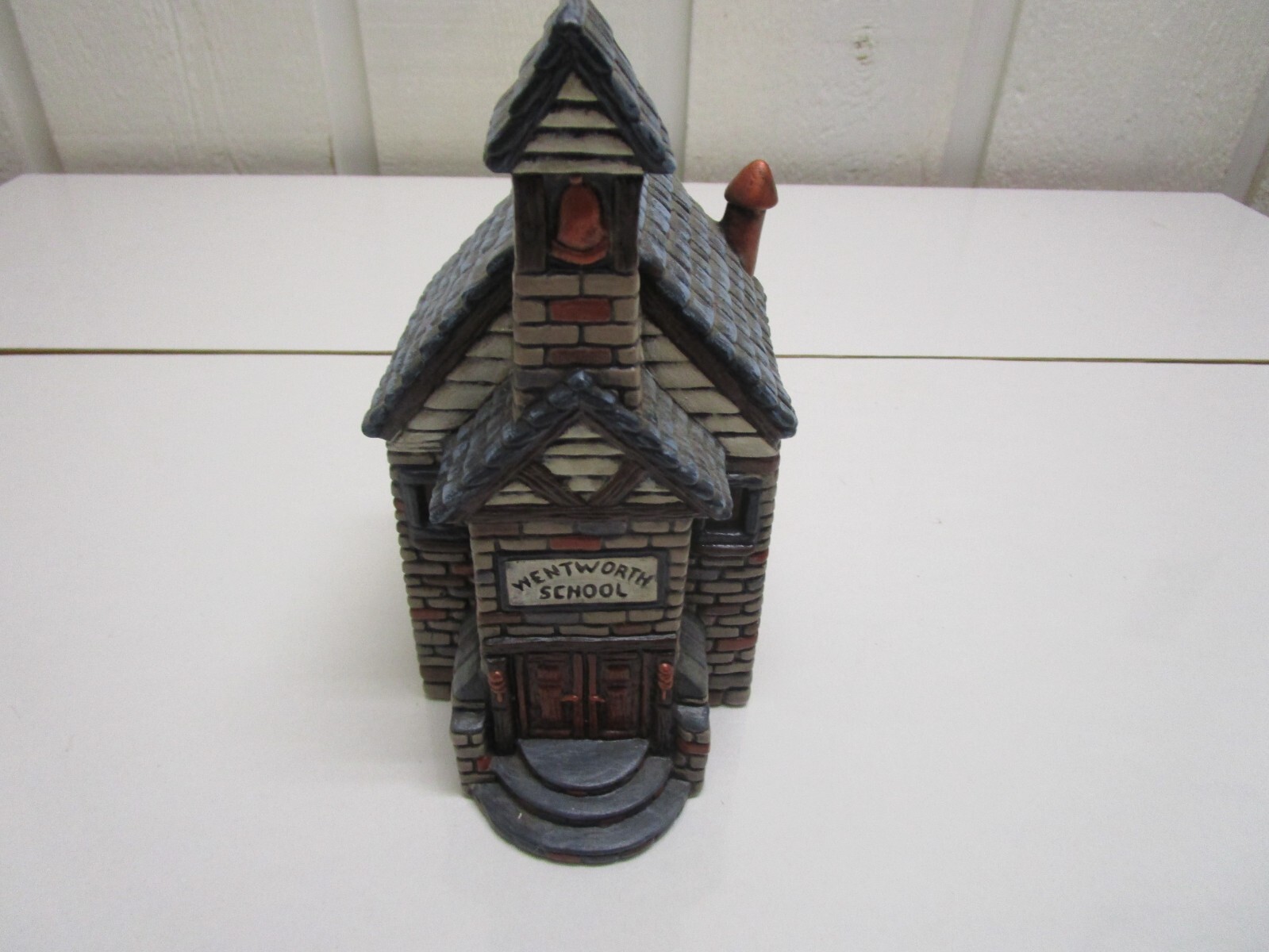 Wentworth School Hand Painted 1998 5 1/2 x 7 x 3 1/4 inches