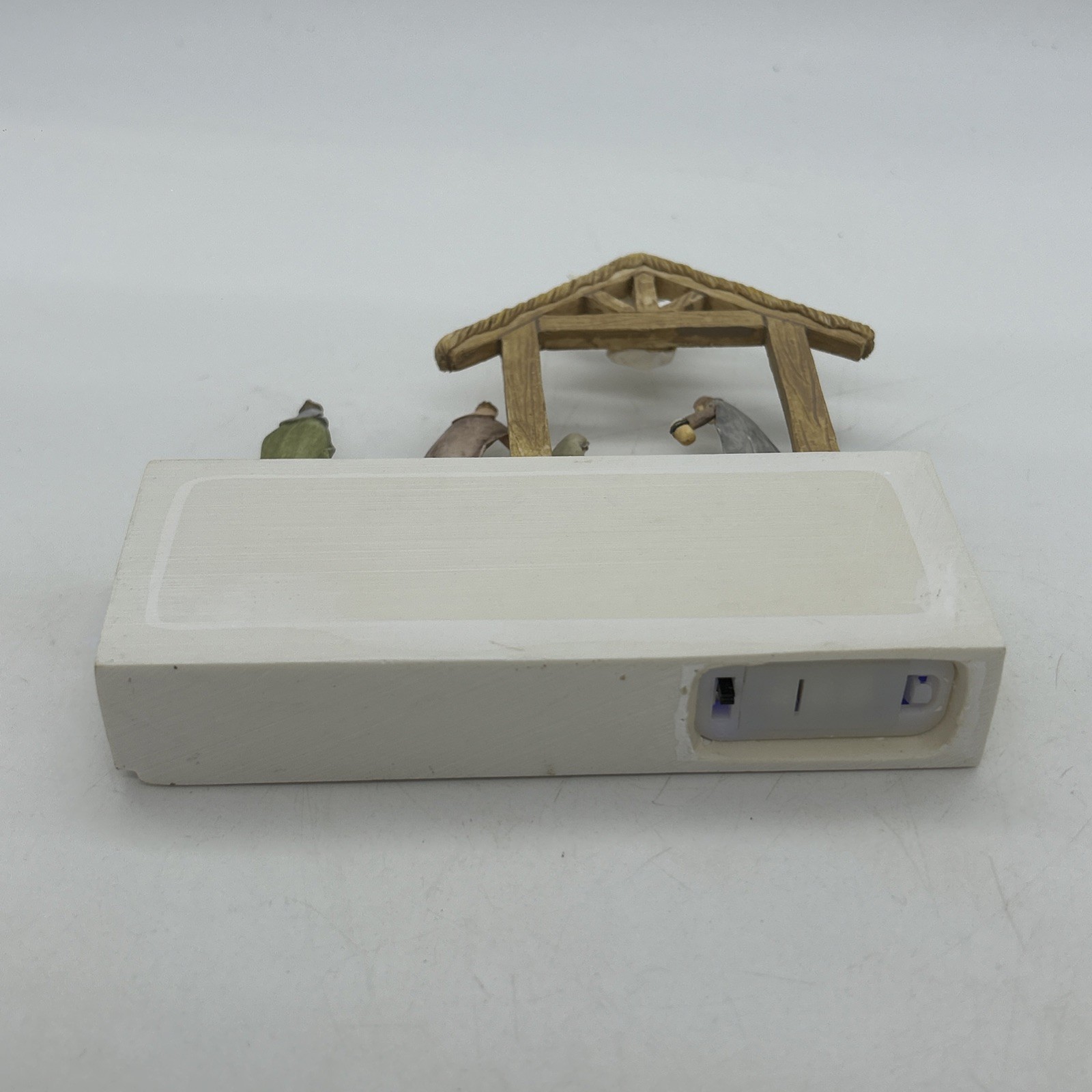 Light Up Nativity Christmas Scene Away In A Manger Table Top 3D Diorama