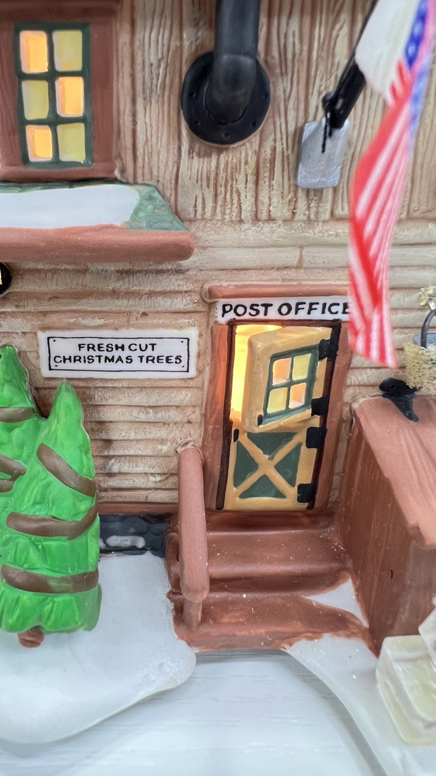 Dept 56 New England Village “Moggin Falls General Store” 56602 Retired READ