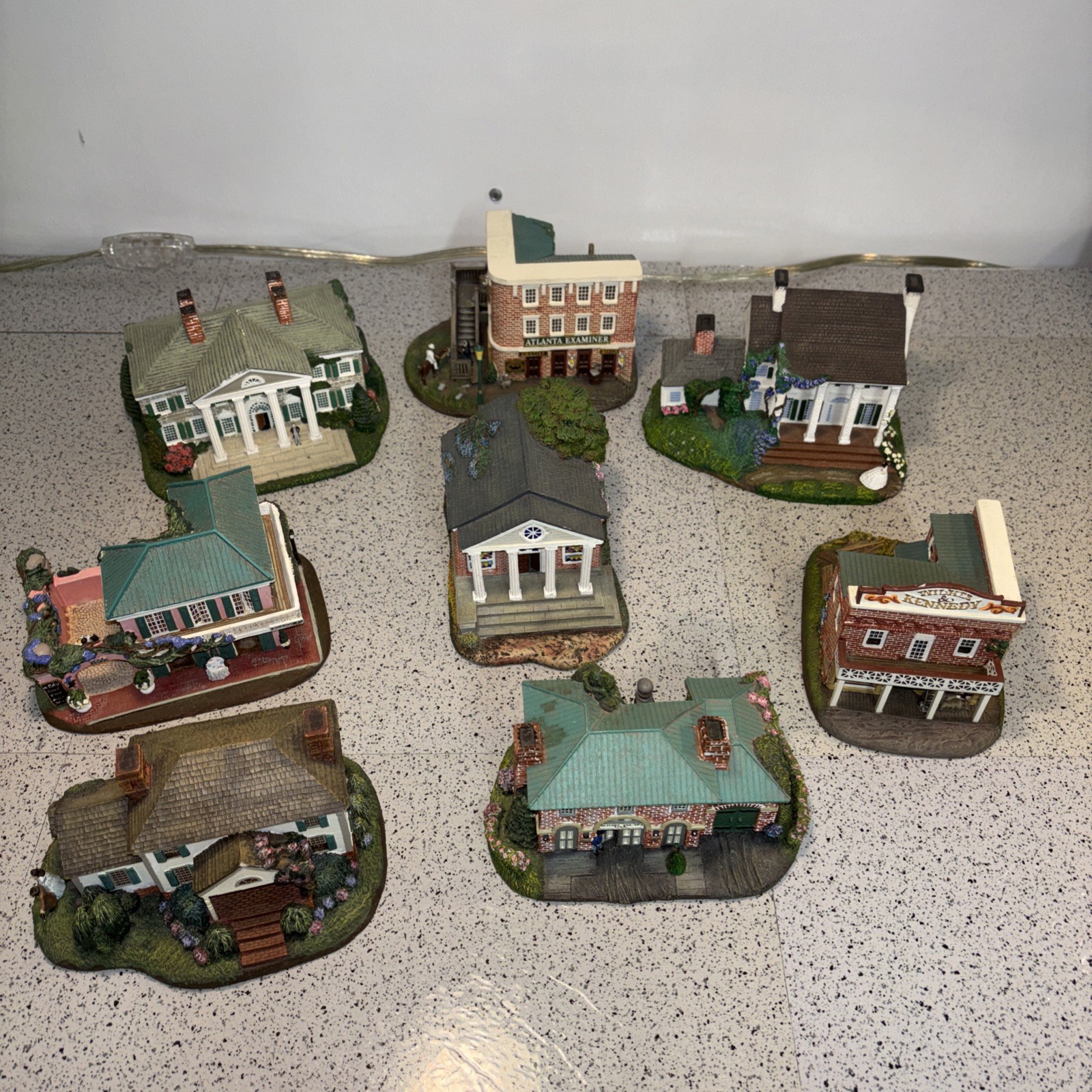 Lot Of 9 Hawthorne Gone With The Wind Miniature Buildings