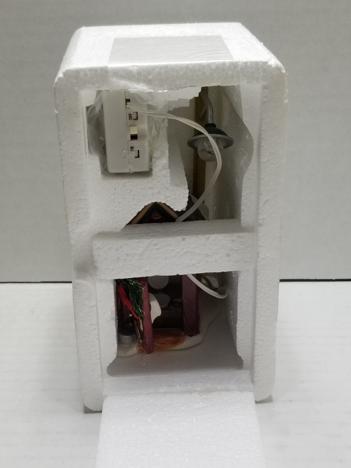 Dept 56 The Original Snow Village Backwoods Outhouse Accessory 1999 *As Is*