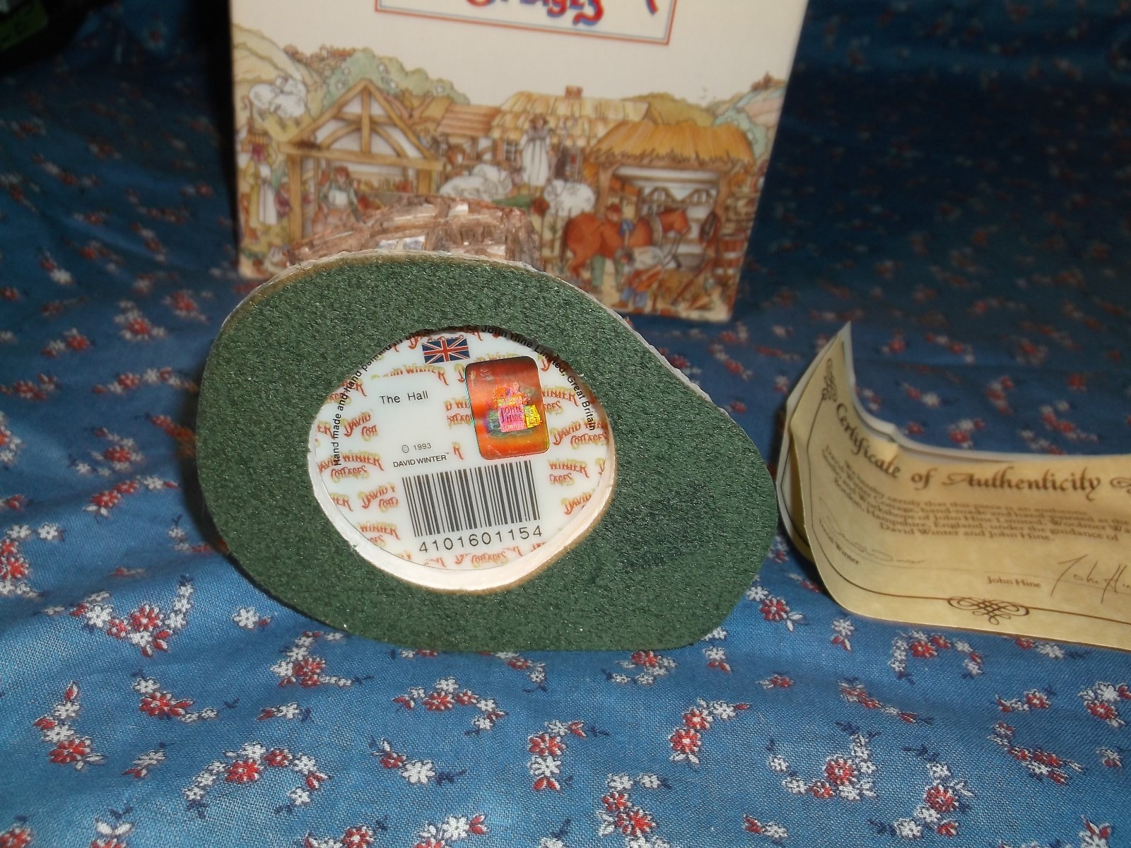 David Winter The Hall COA & Box About 3 1/2 Inches High