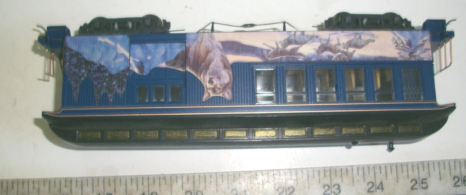 HAWTHORNE VILLAGE BRADFORD EXCHANGE WOLF SILVER MOON BACHMANN HO/ON30 TRAIN SET