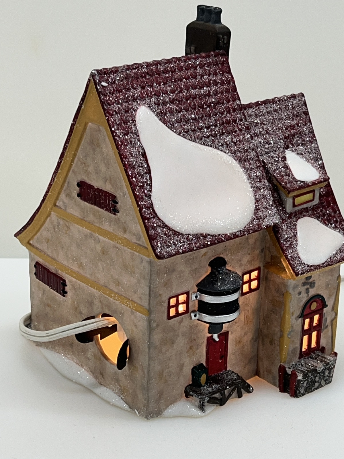 Dept 56 Popcorn And Cranberry House North Pole Series #56388