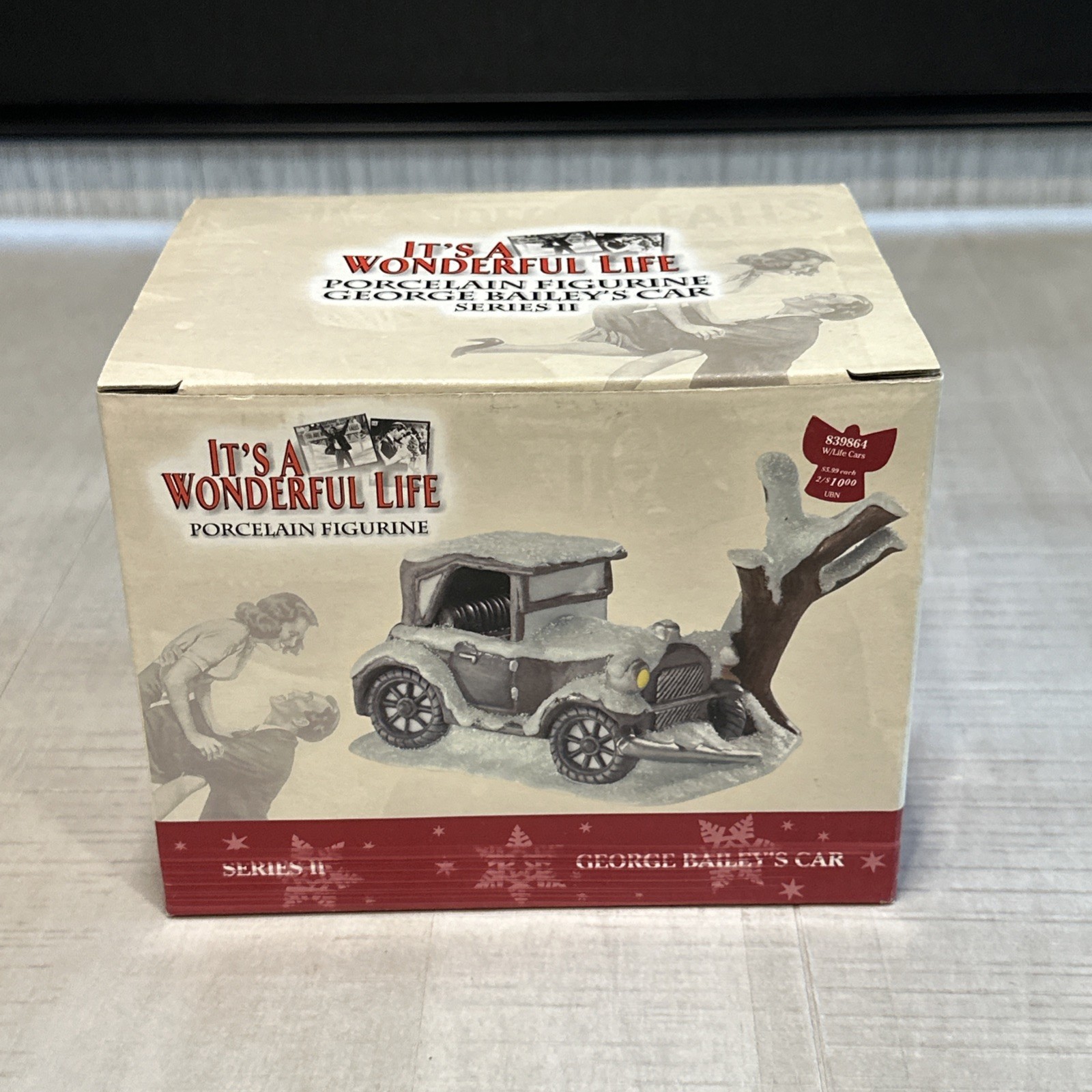 Enesco It’s A Wonderful Life Christmas Village George Bailey’s Car Crashed Tree