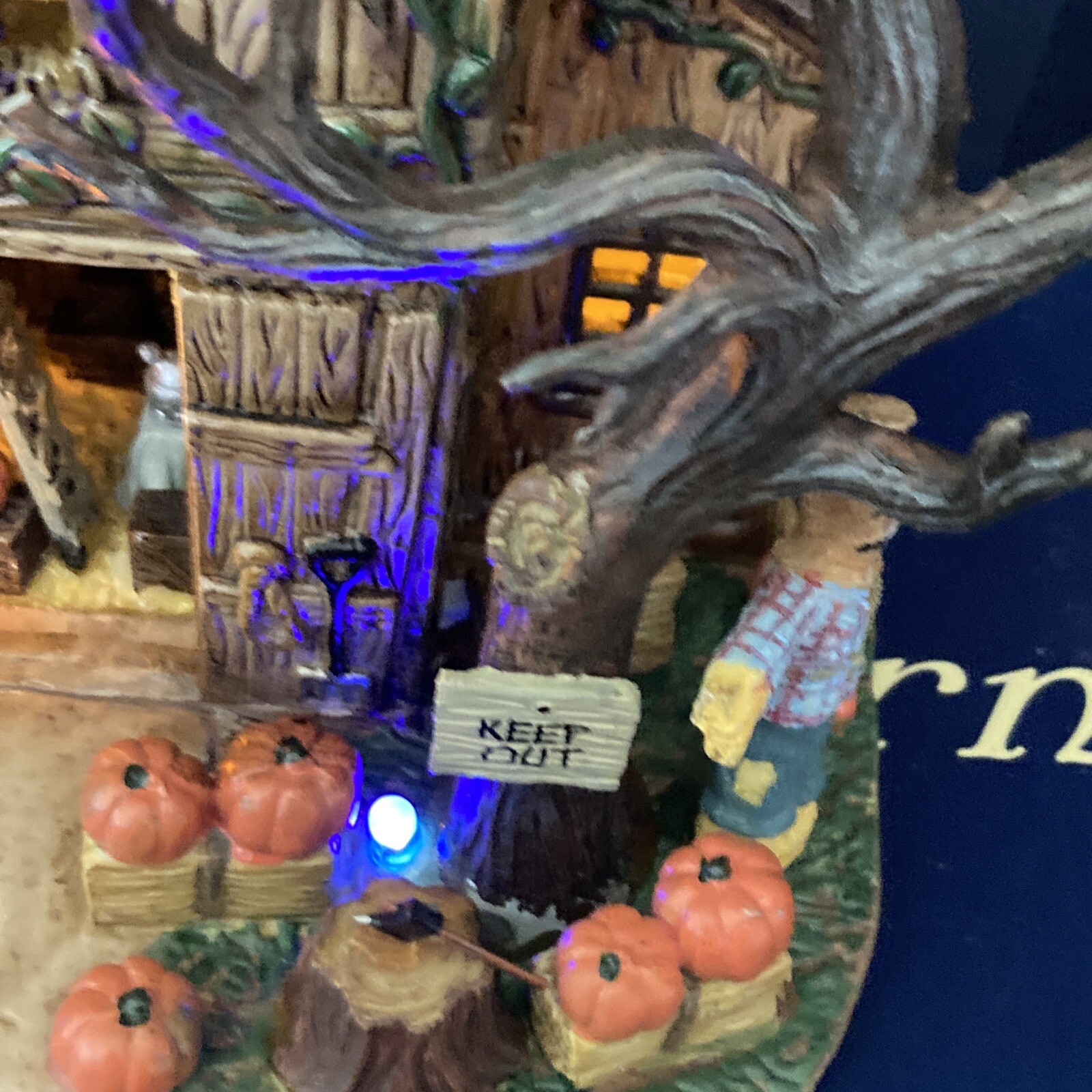 Lemax Creepy Barn Lighted Building Pumpkin Hollow Collection 2005 869