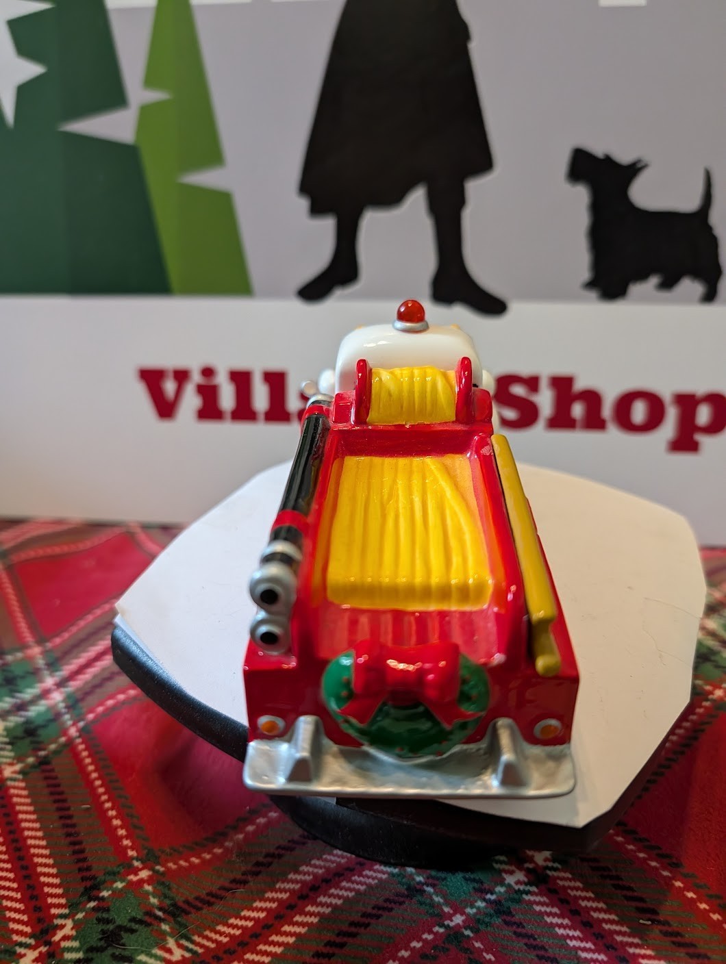 Dept 56 Snow Village – Village Fire Truck