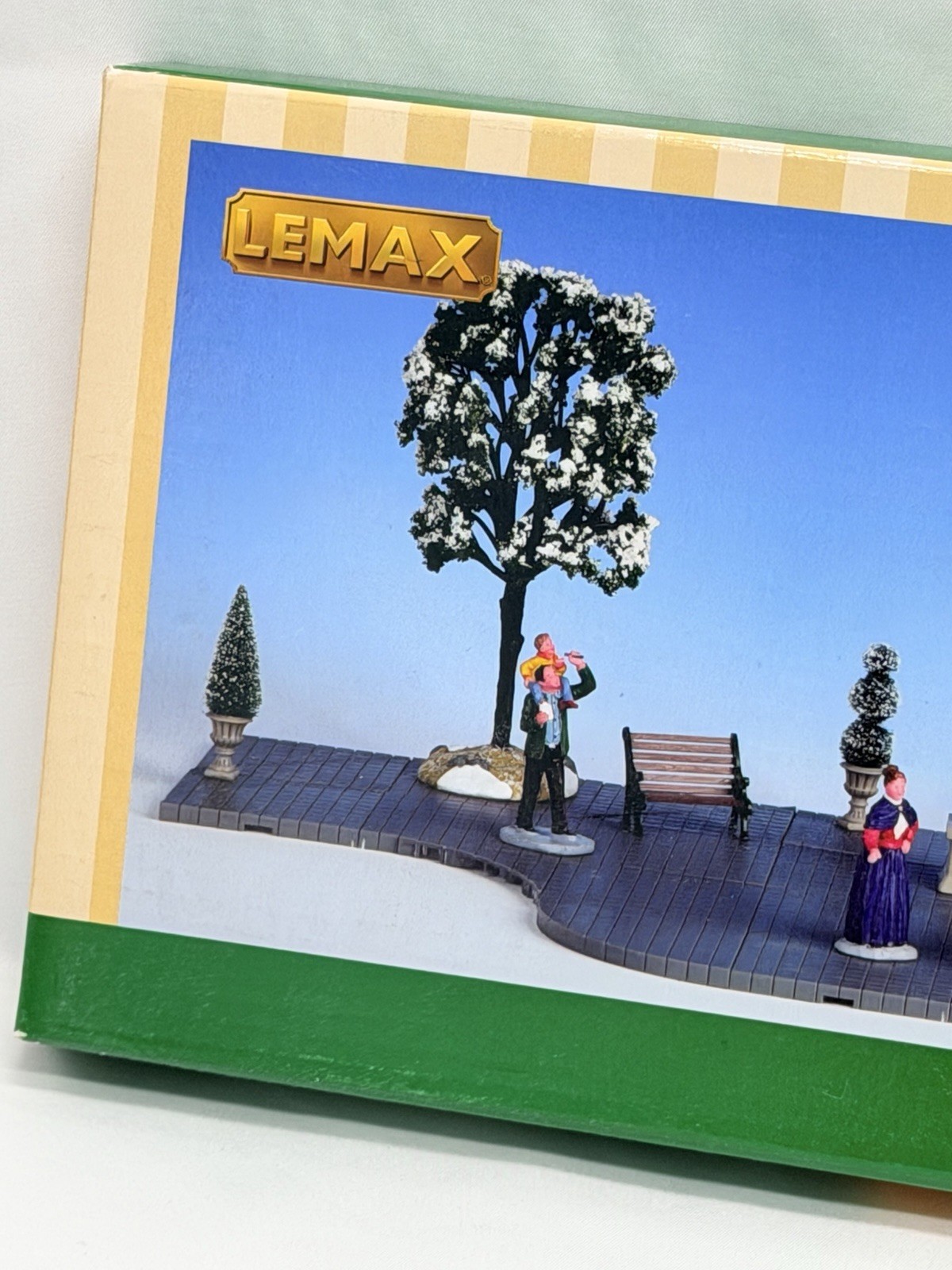 Lemax Plaza System Grey Variety 32 Pc Landscape Accents Set #64099 Preowned