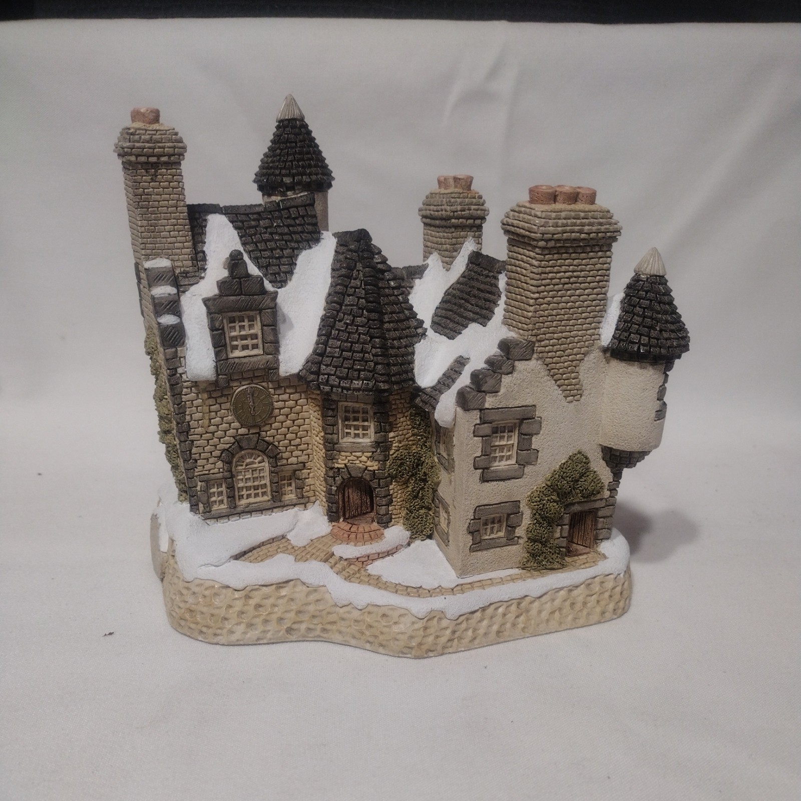 DAVID WINTER 1988 vintage village Cottage A Christmas In Scotland & Hogmanay