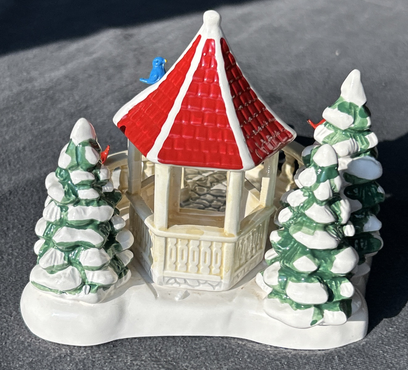 Vintage 1988 Department 56 (D-107) “SNOW VILLAGE” “VILLAGE GAZEBO” # 5146-2