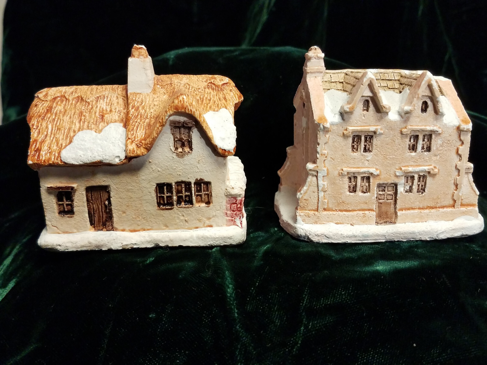 Lot of 2 A Dickens Christmas Scrooge & Cratchit Home 1988 Miniature Cottage RSVP