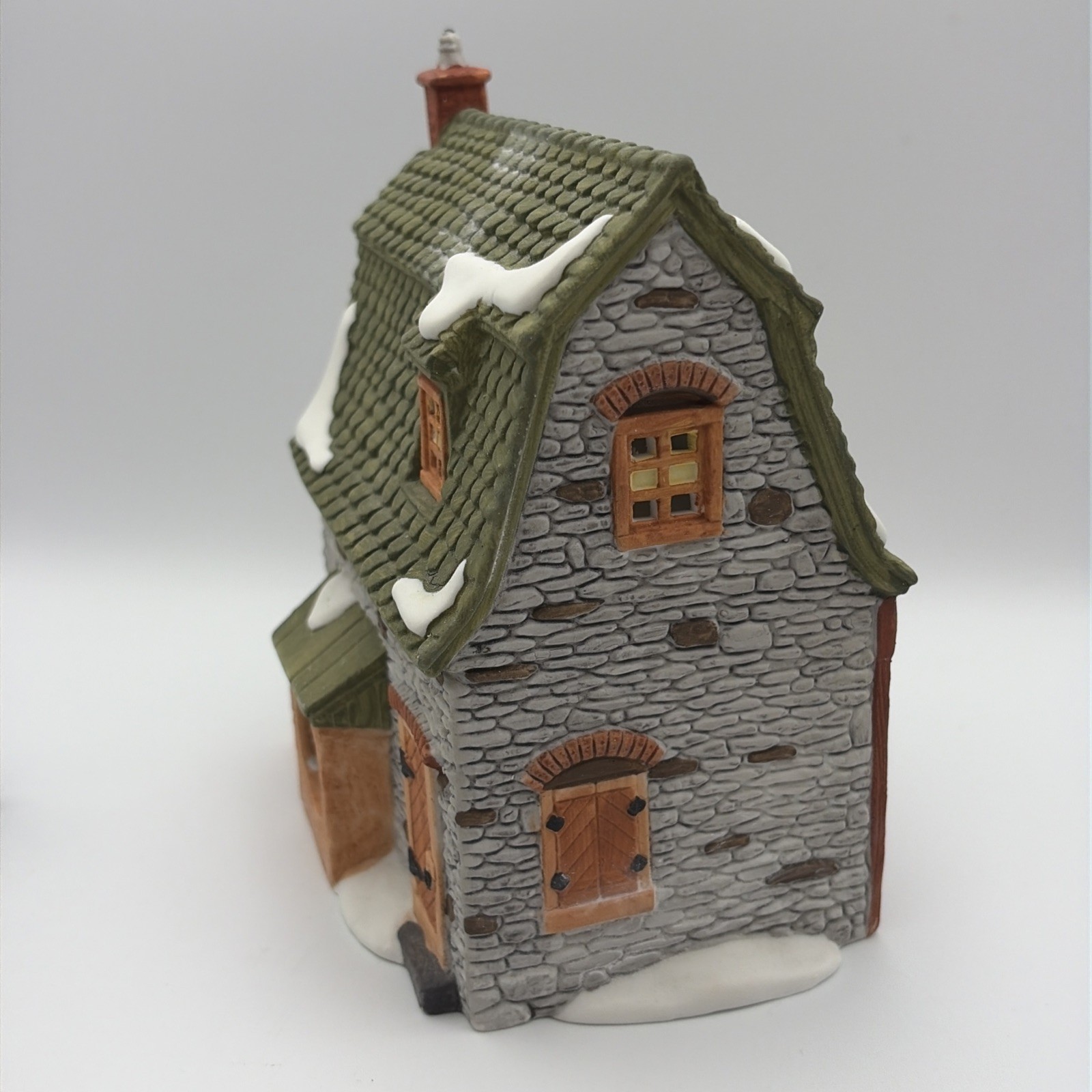 1988 Dept 56 White Horse Bakery Dickens Christmas Village in Box #5926-9 EUC