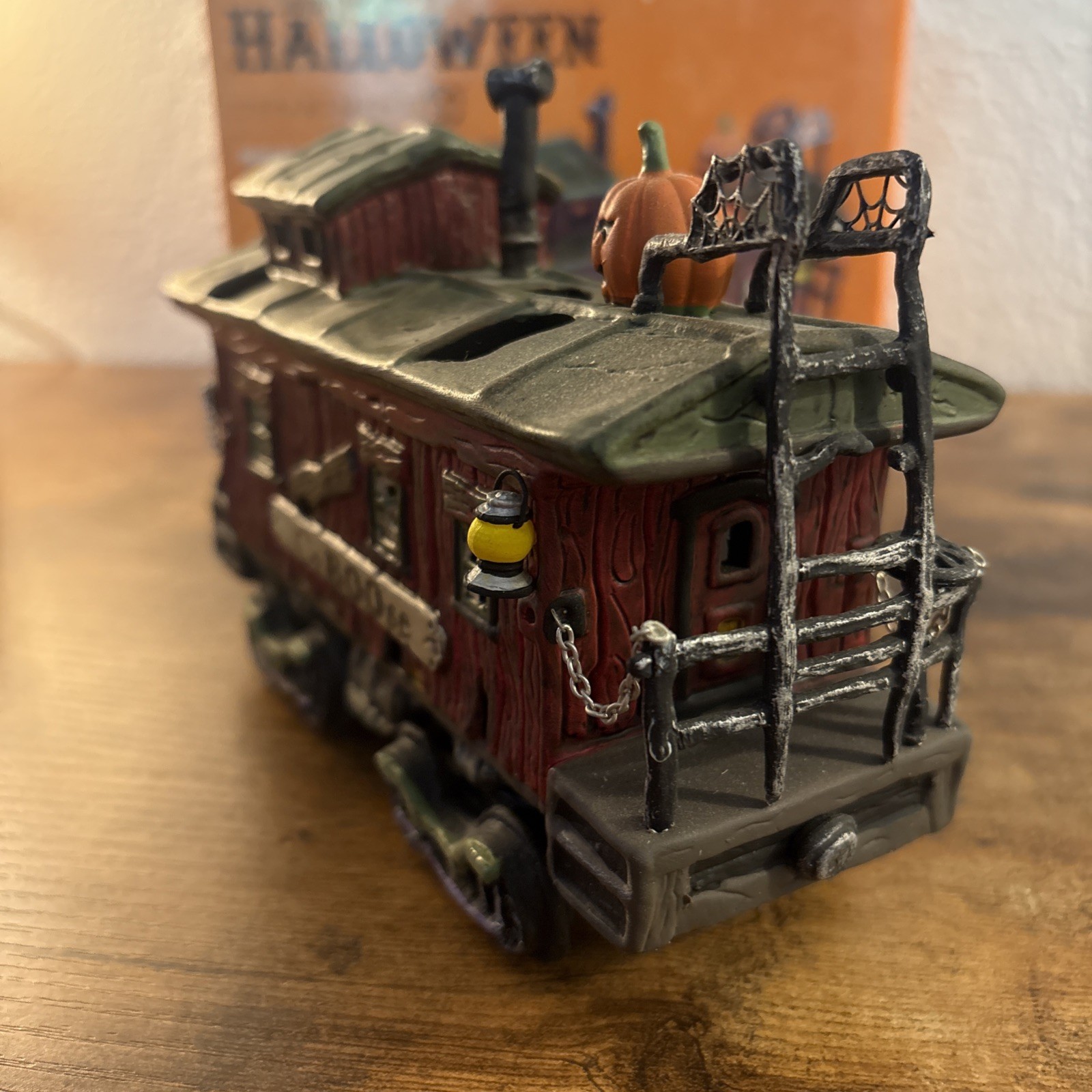 Dept 56 Snow Village Halloween Haunted Rails Caboose 4020957 Department 56 train