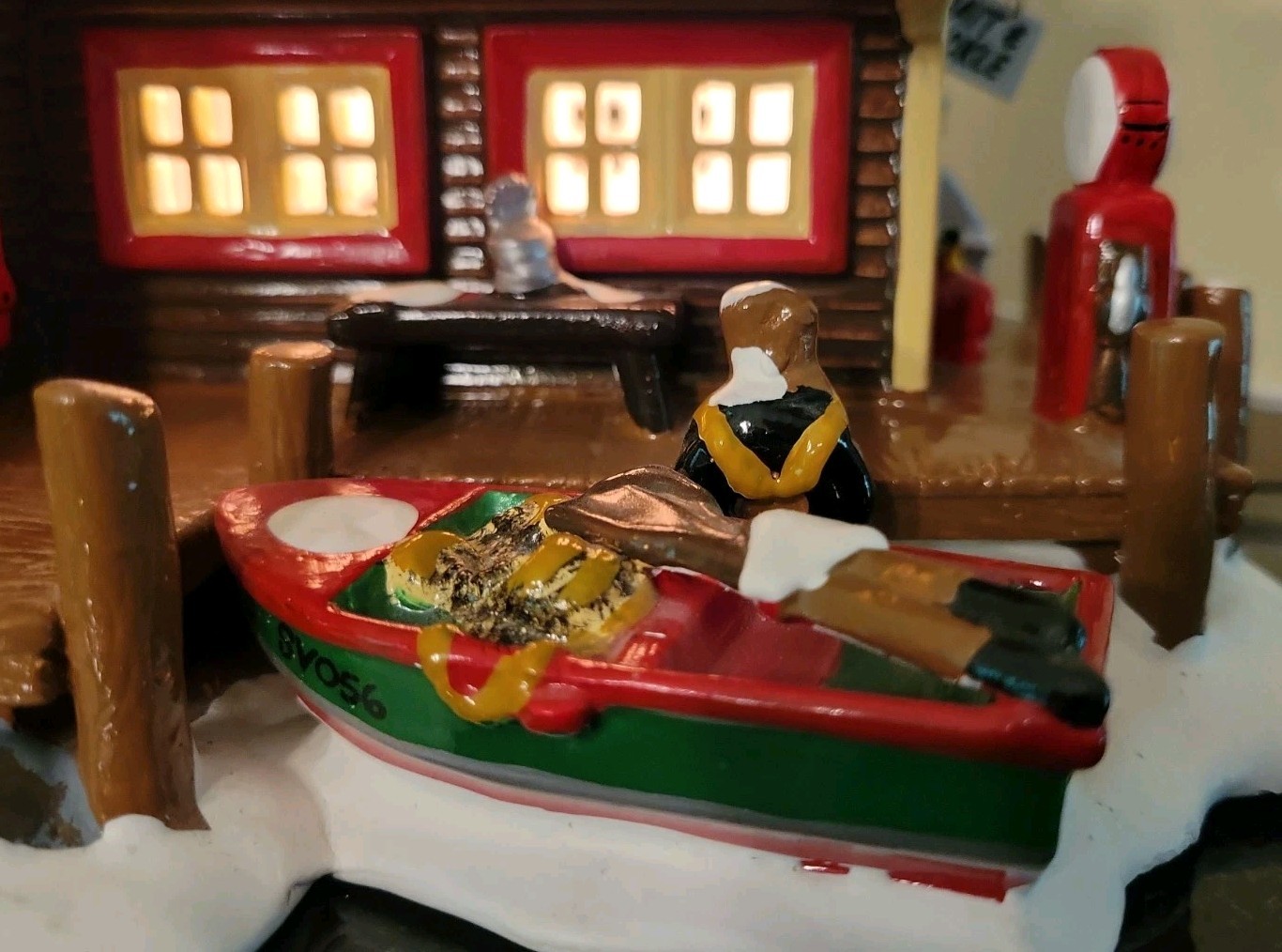 Dept 56 Vintage 1994 Snow Village “Fisherman’s Nook Resort” #5460-7 Retired