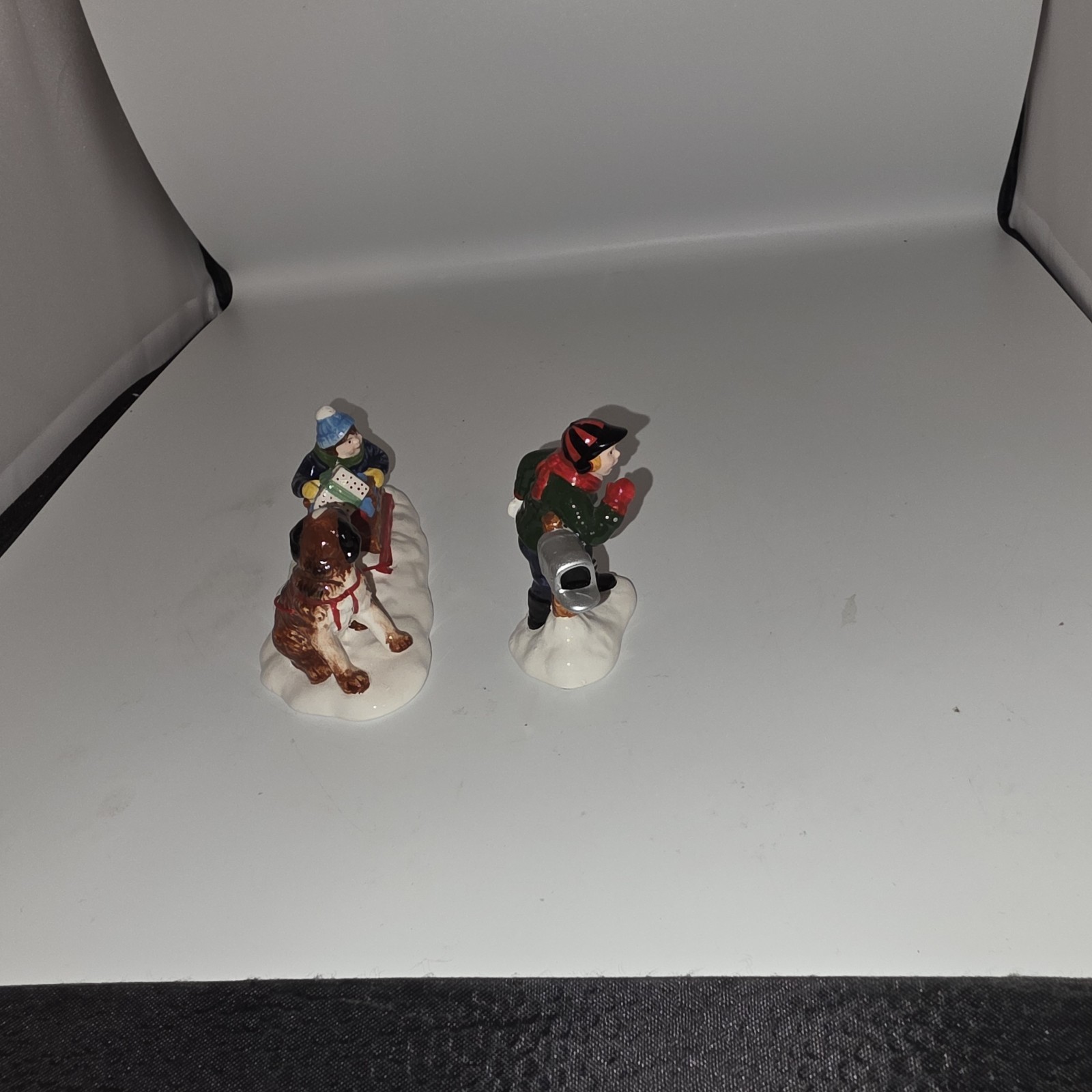 Department 56 Original Snow Village Accessories MUSH! 5474-7 Set of 2