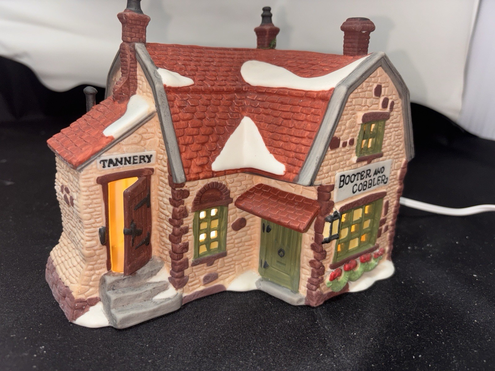 DEPARTMENT 56 HERITAGE DICKENS’ VILLAGE SERIES IN BOX BOOTER AND COBBLER 1988