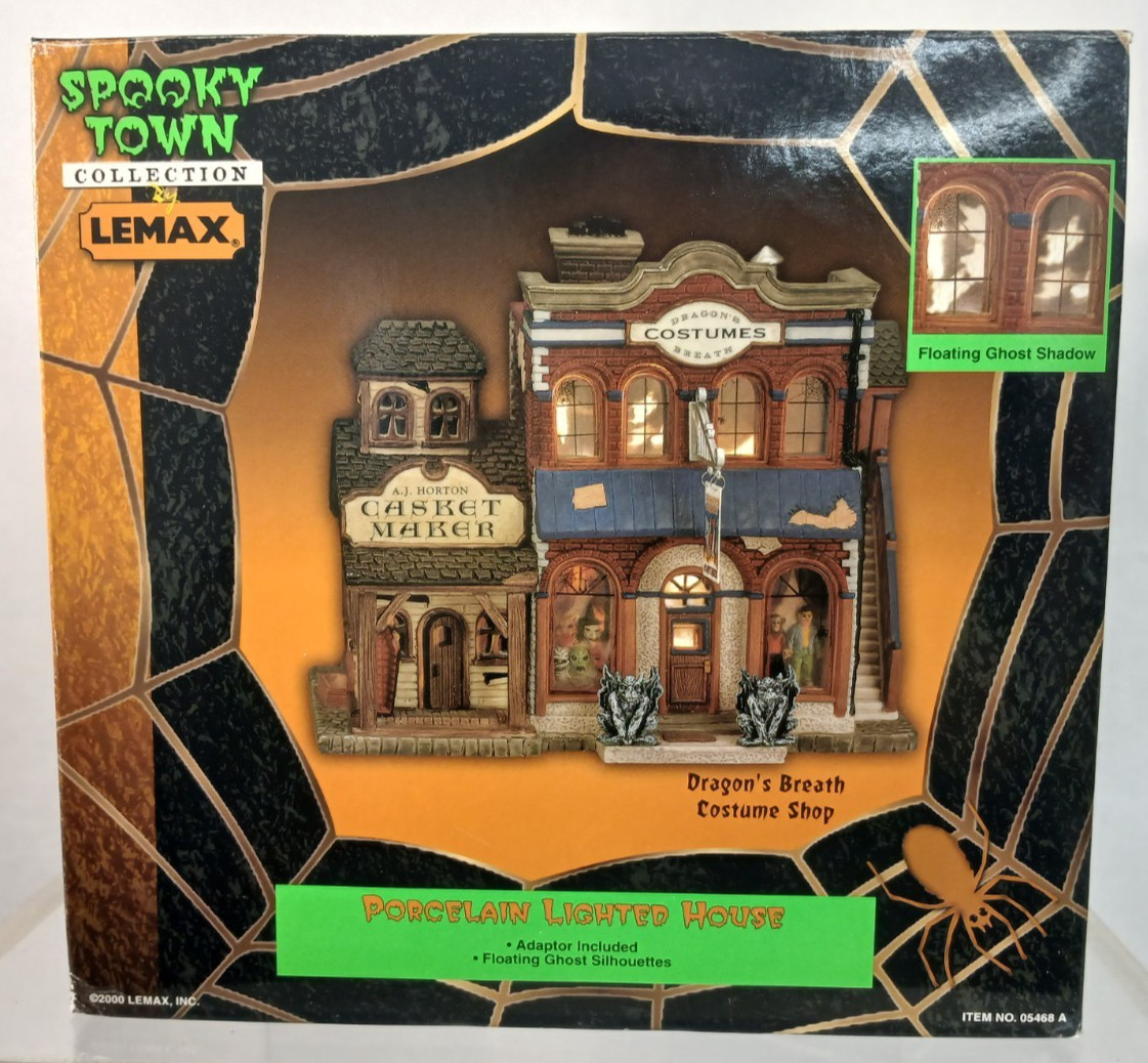 LEMAX SPOOKY TOWN DRAGON’S BREATH COSTUME SHOP PORCELAIN LIGHTED HOUSE HALLOWEEN