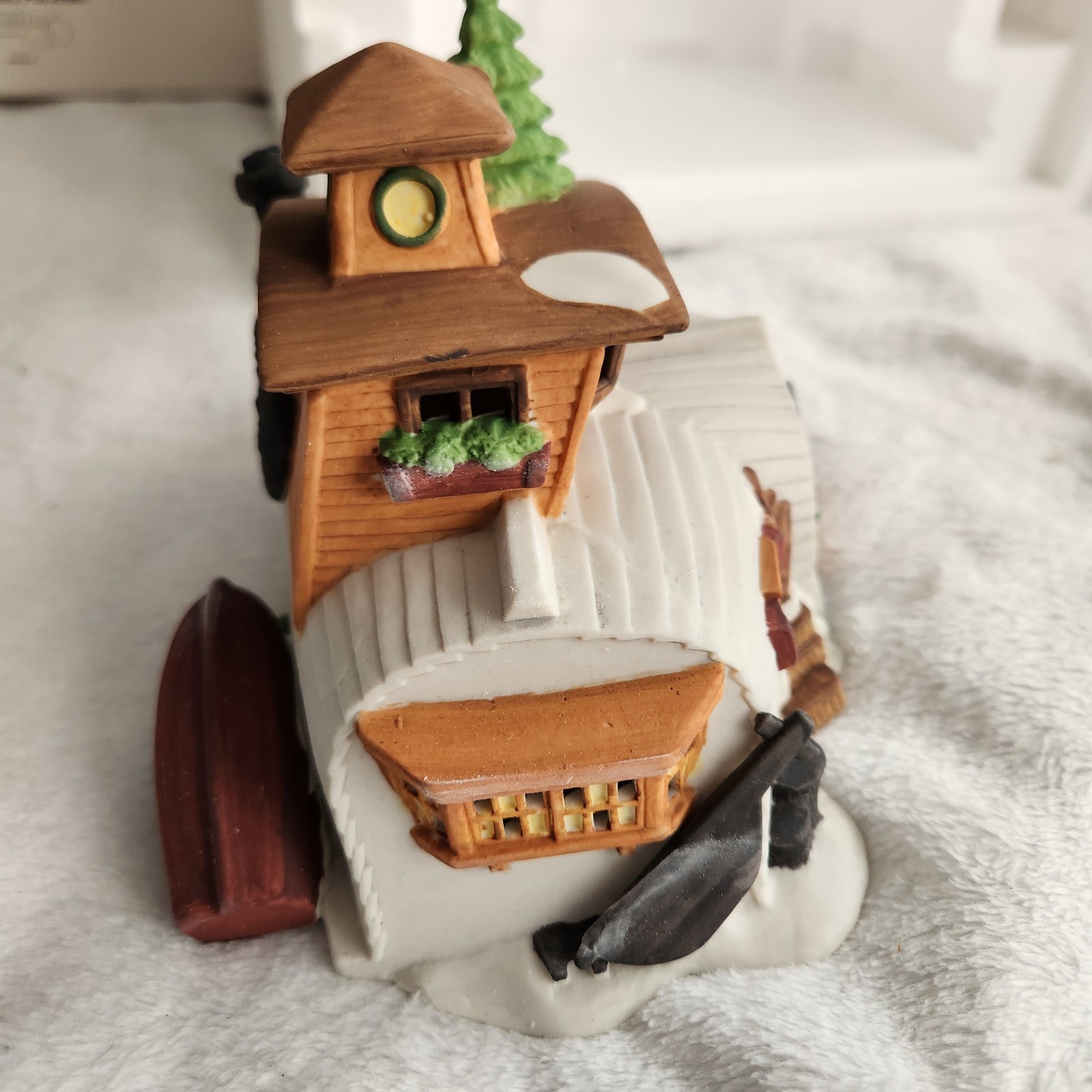 Dept 56 Dickens Village Series Peggottys Seaside Cottage 1989 W/ Light & Box