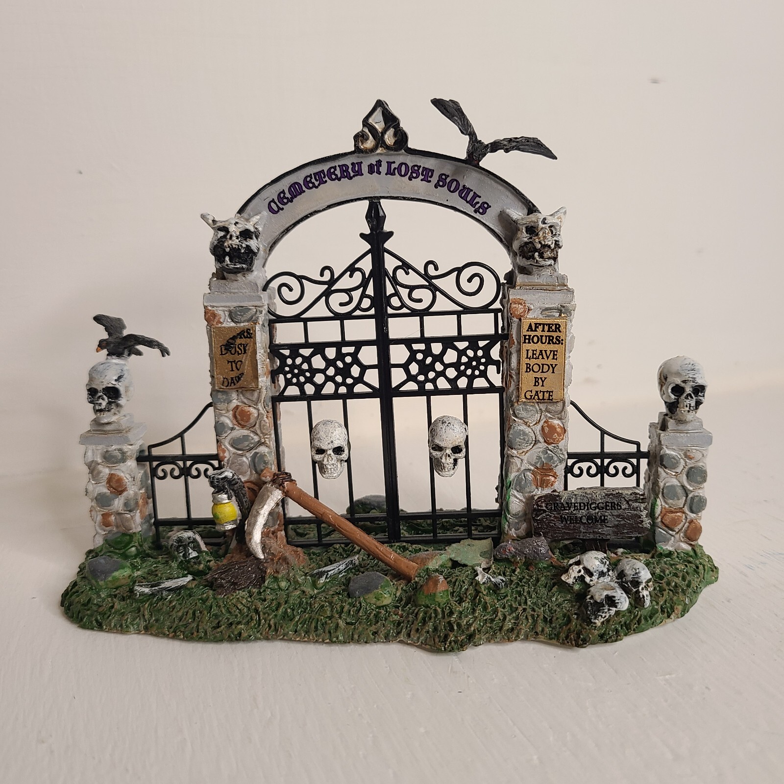 Lemax Spooky Town CEMETERY GATE of Lost Souls Halloween Village 2008 In Box