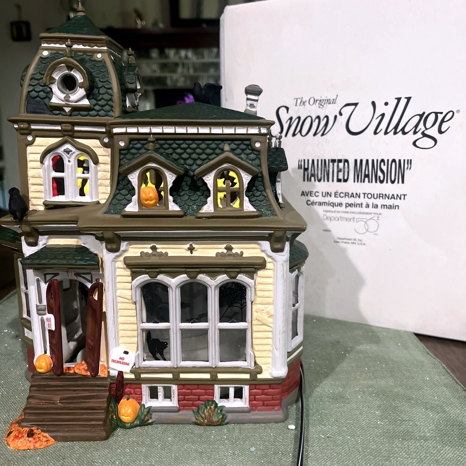 Department 56 Haunted Mansion Snow Village w/ Projection 54935 Halloween WORKS!!