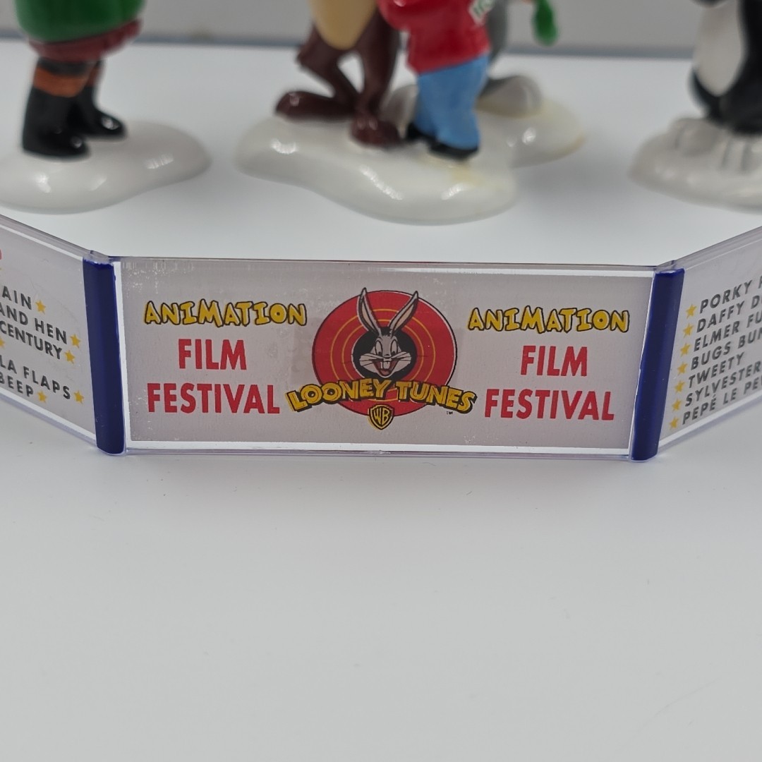 Dept 56 Looney Tunes Animation Film Festival Snow Village Bugs Bunny Taz Tweety
