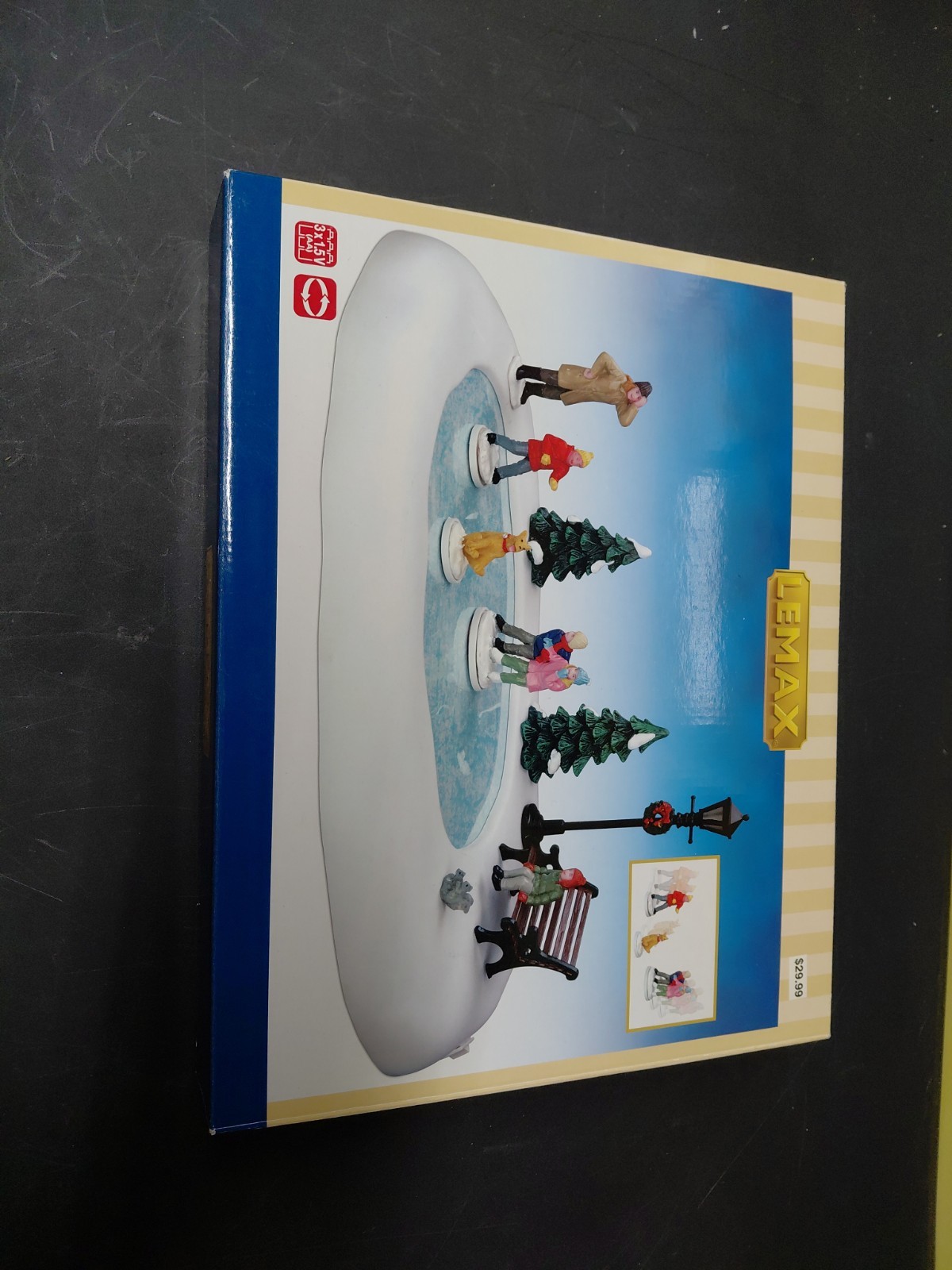 Lemax 2015 SILLY SITUATION #54922 Christmas Ice Skating Pond Decoration Moving