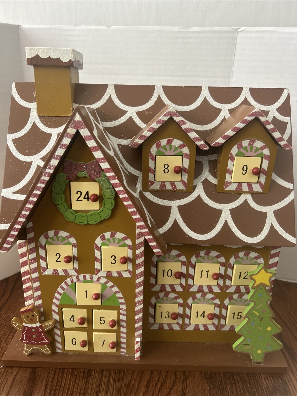 Christmas Gingerbread Alley Advent House Excellent Condition Doors Open