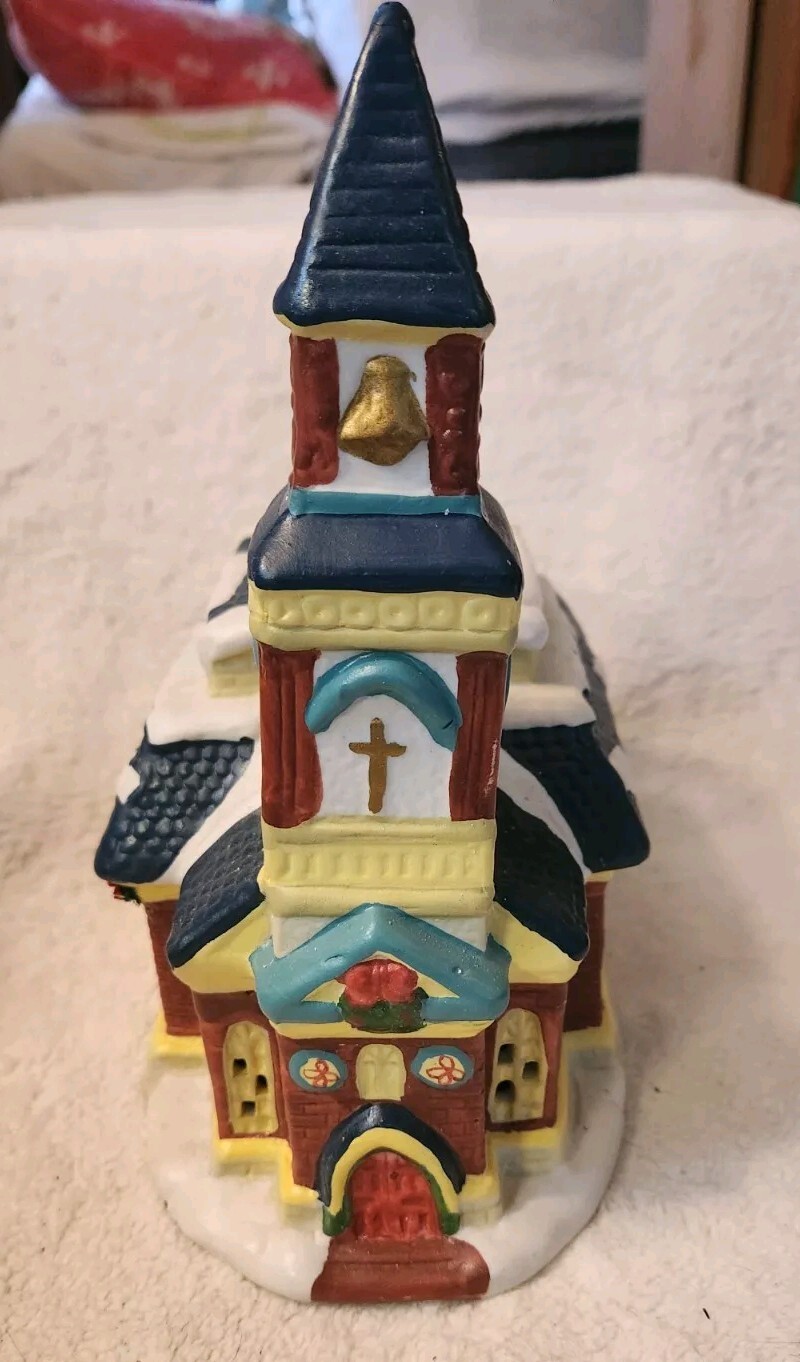 Vtg Share The Joy Hand Painted Porcelain Musical Church Plays Silent Night