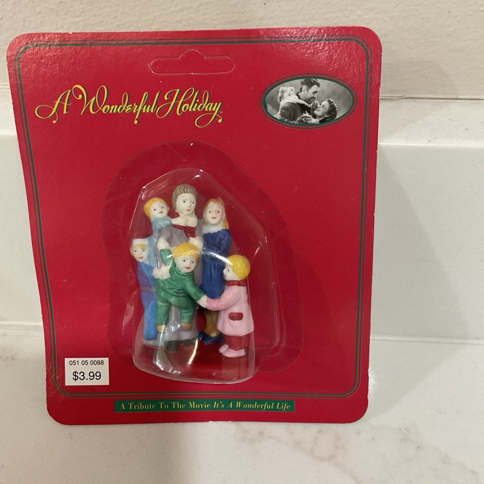 1997 It’s A Wonderful Life George Bailey & Family Porcelain Figurine New Sealed