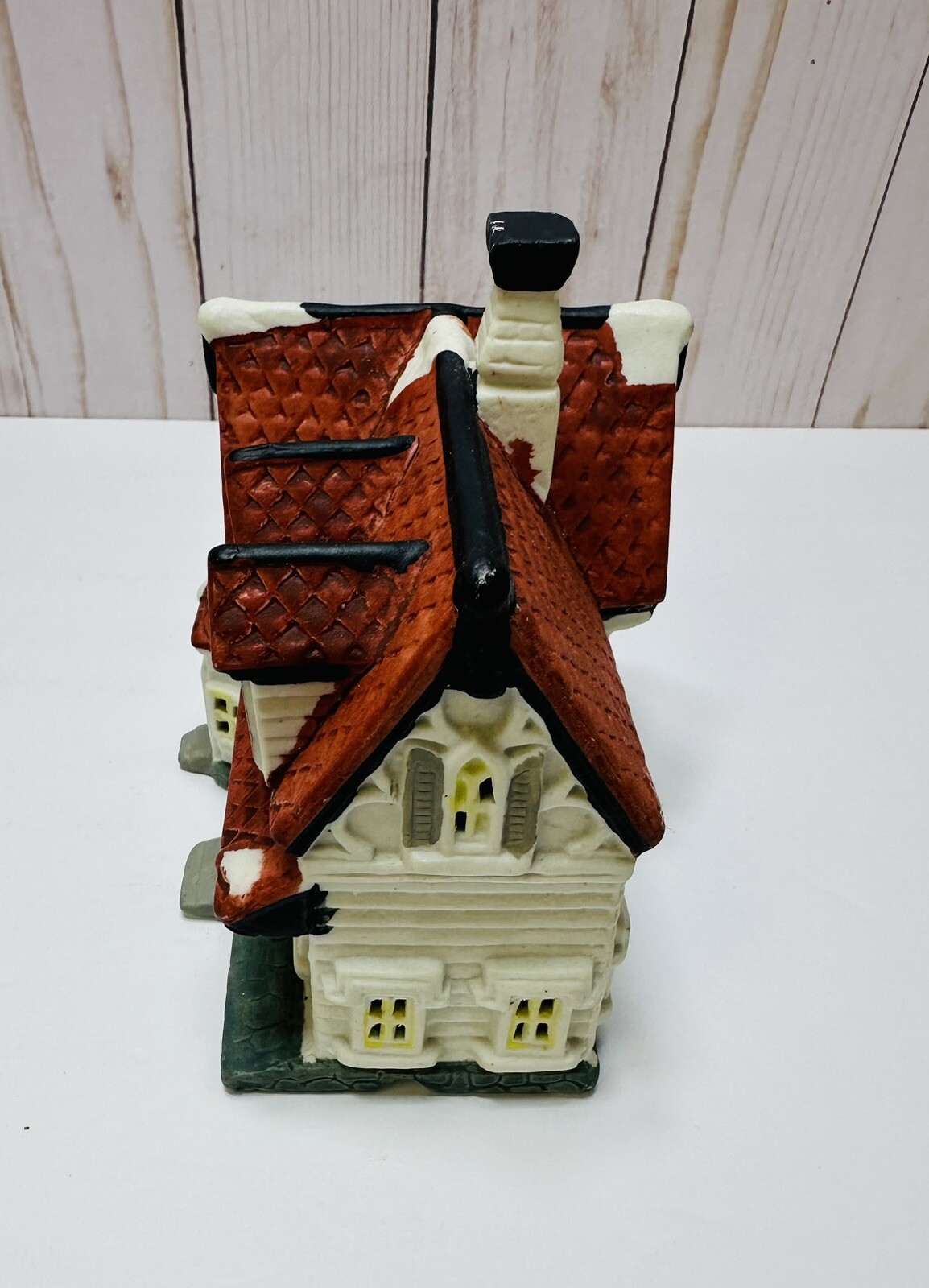 Vintage Christmas 1995 Santa’s Best Village Victorian Holiday Village House