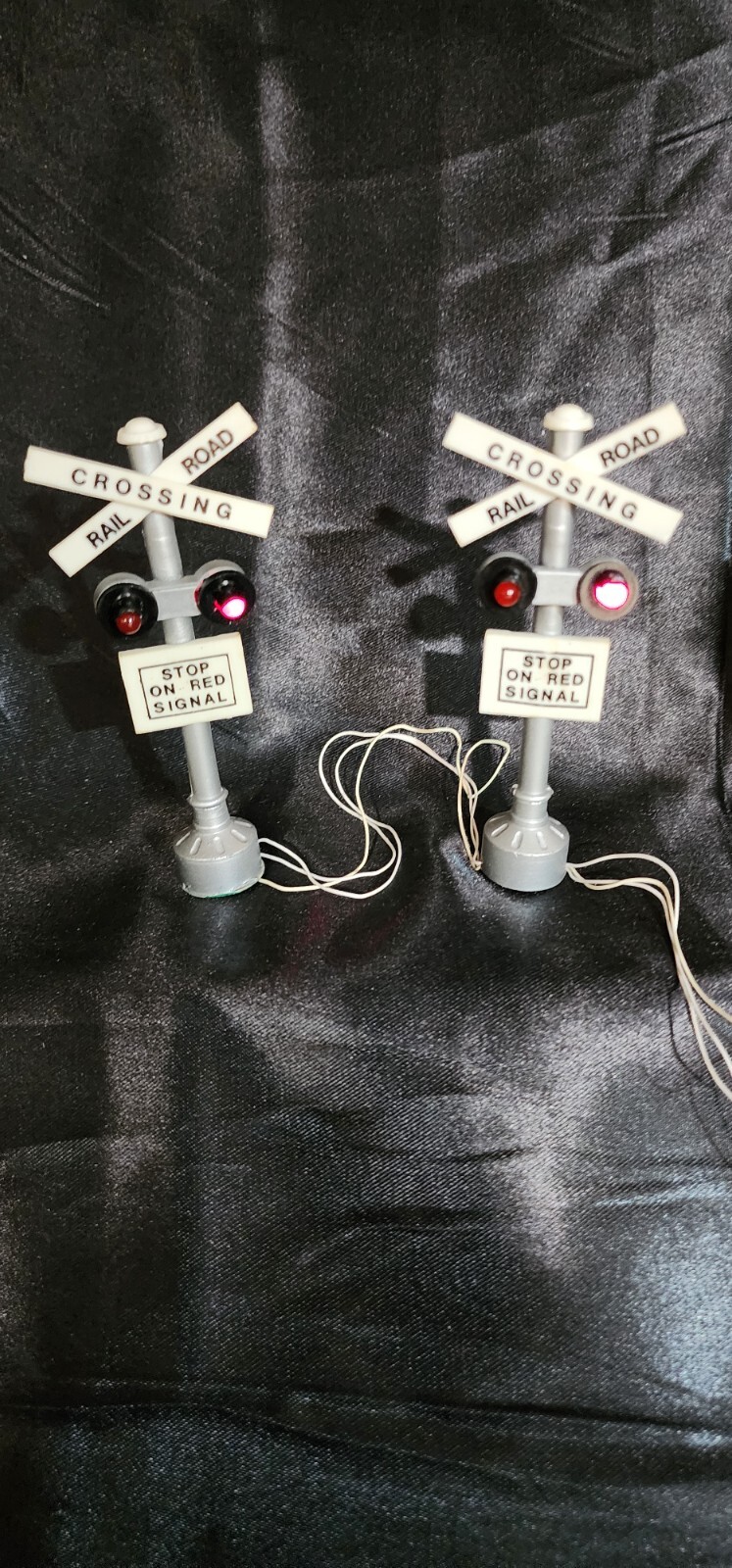Department Dept 56 Village Railroad Crossing.  Lights Up With Batteries