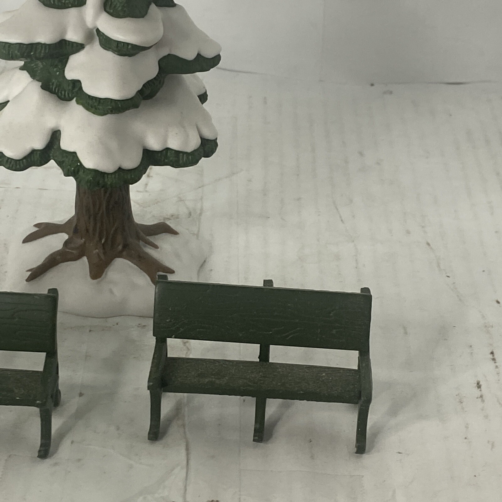 Department 56 Accessory Lot 2 Metal Park Benches And 1 Porcelain Pine