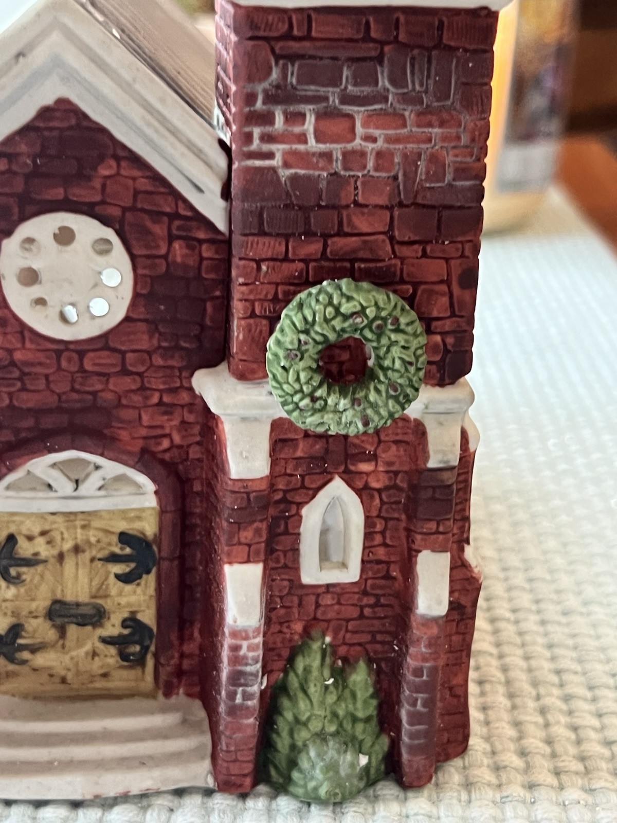 VTG CHRISTMAS VILLAGE CHURCH BISQUE PORCELAIN **LIGHTS UP*** 1980s/ 9×7”
