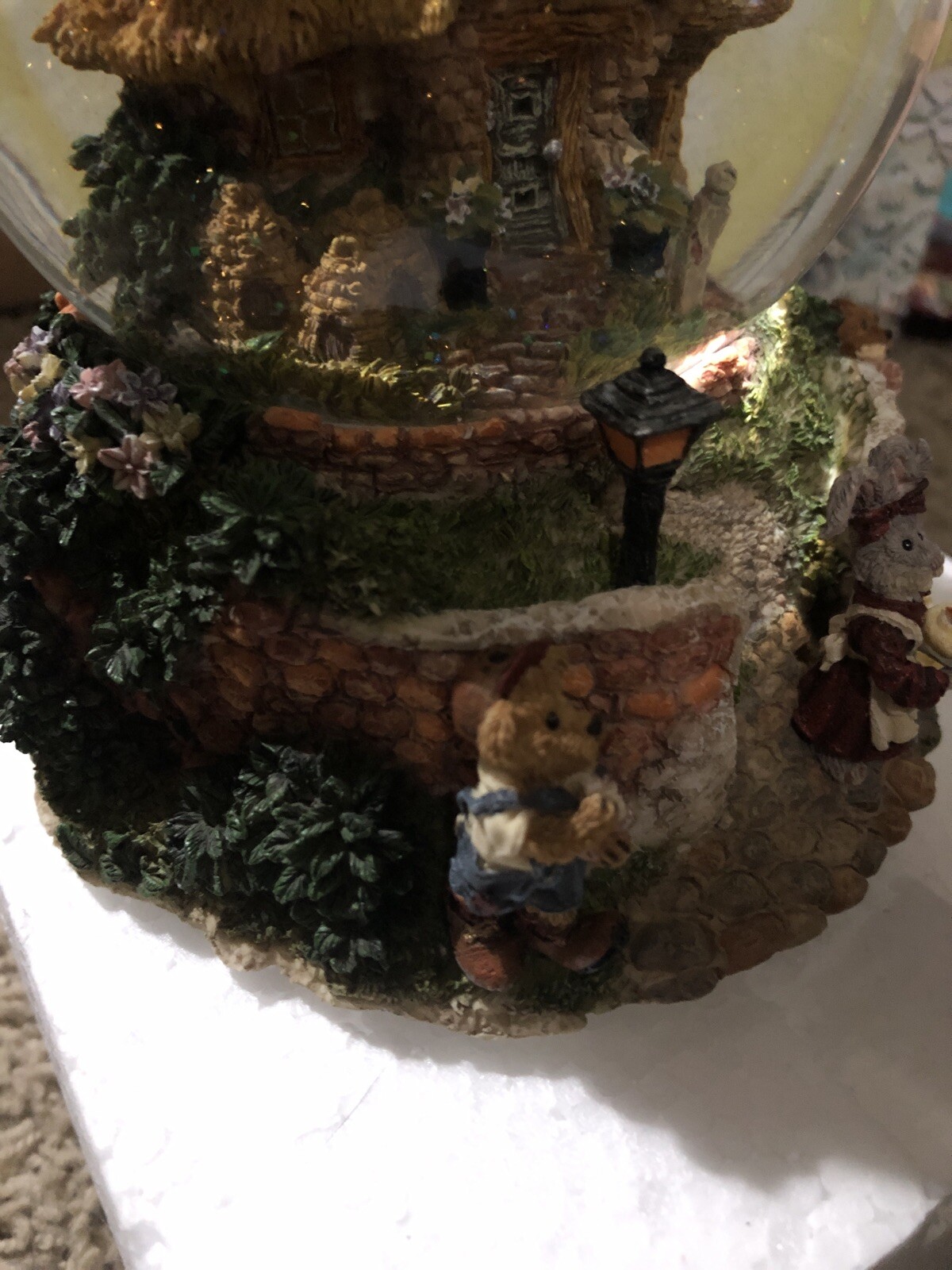Boyds Town Village BAILEY’S COTTAGE..GLOBE 1E