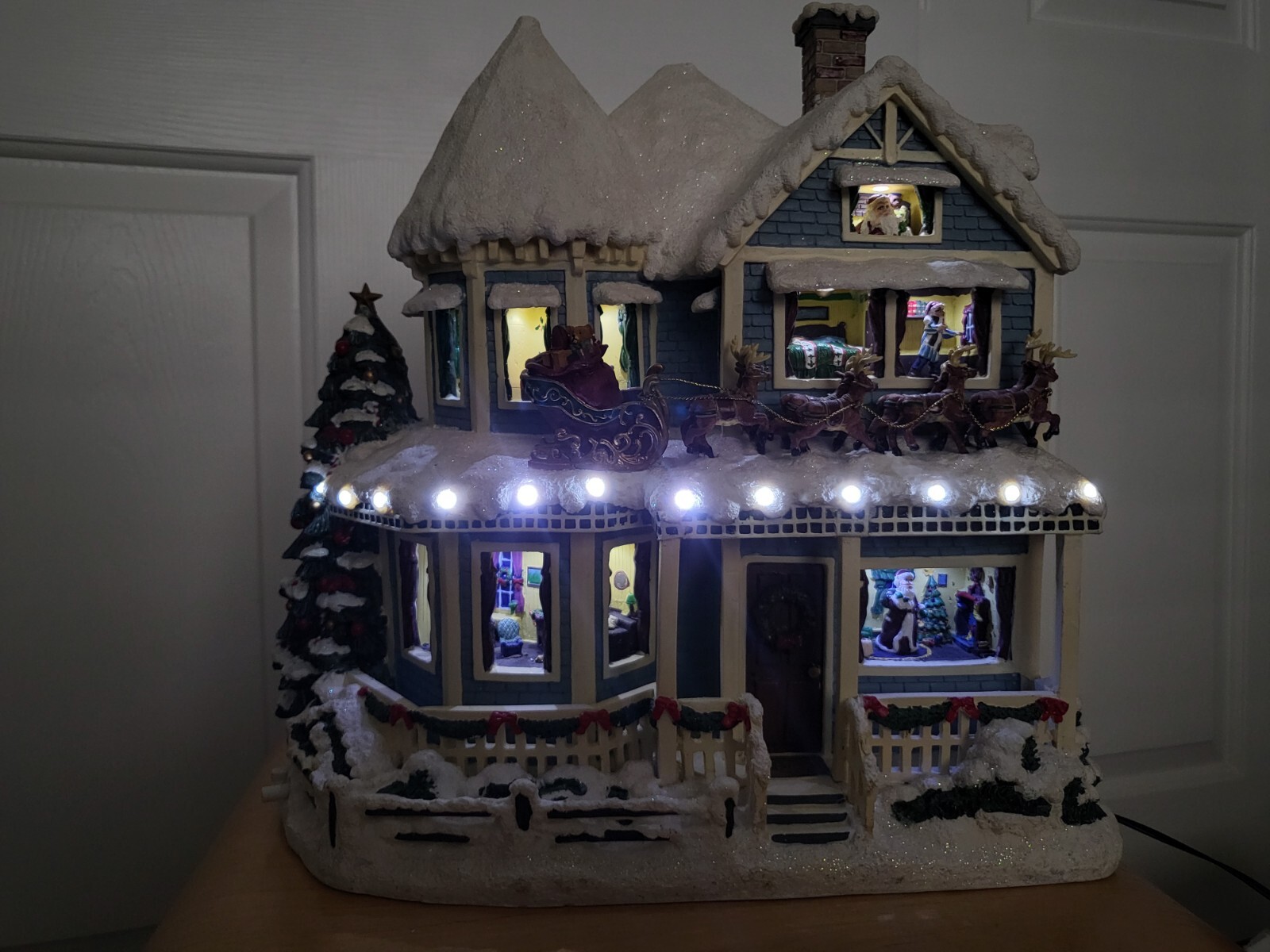 Hawthorne Village Thomas Kinkade The Night Before Christmas Story House