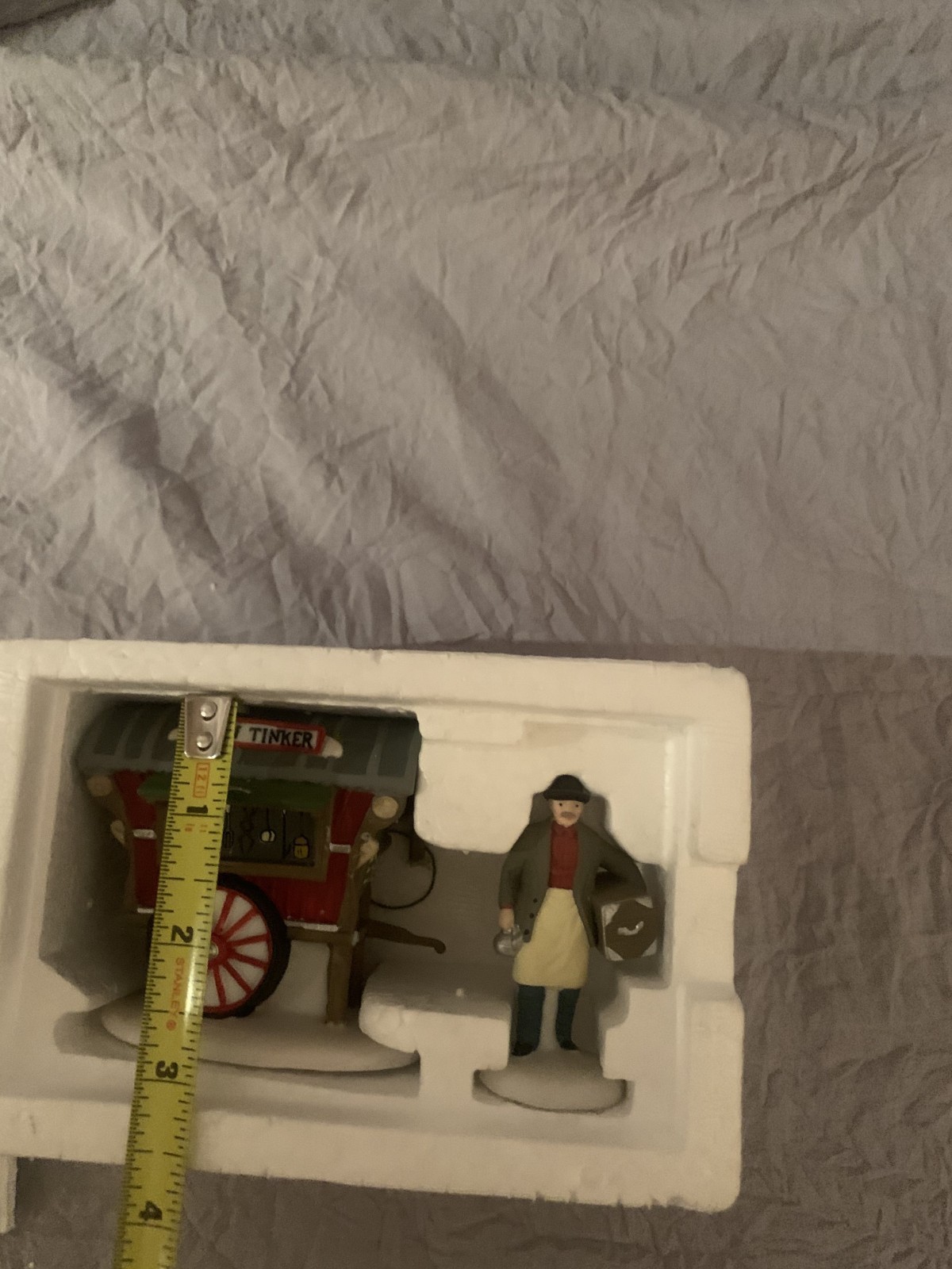 Dept 56 – Heritage Village – TOWN TINKER – Set of 2 (5646-4)