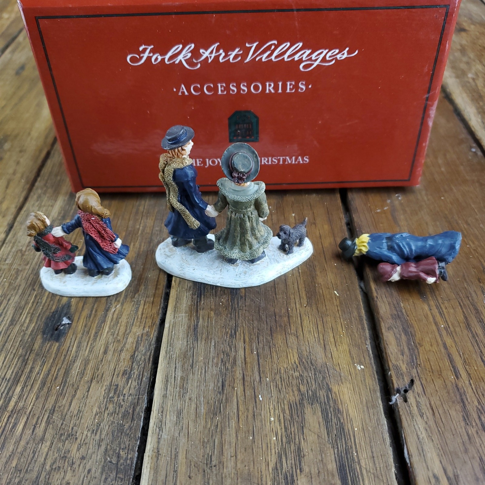 Lang and Wise Village The Joy of Christmas Three Sets of Churchgoers 30010609