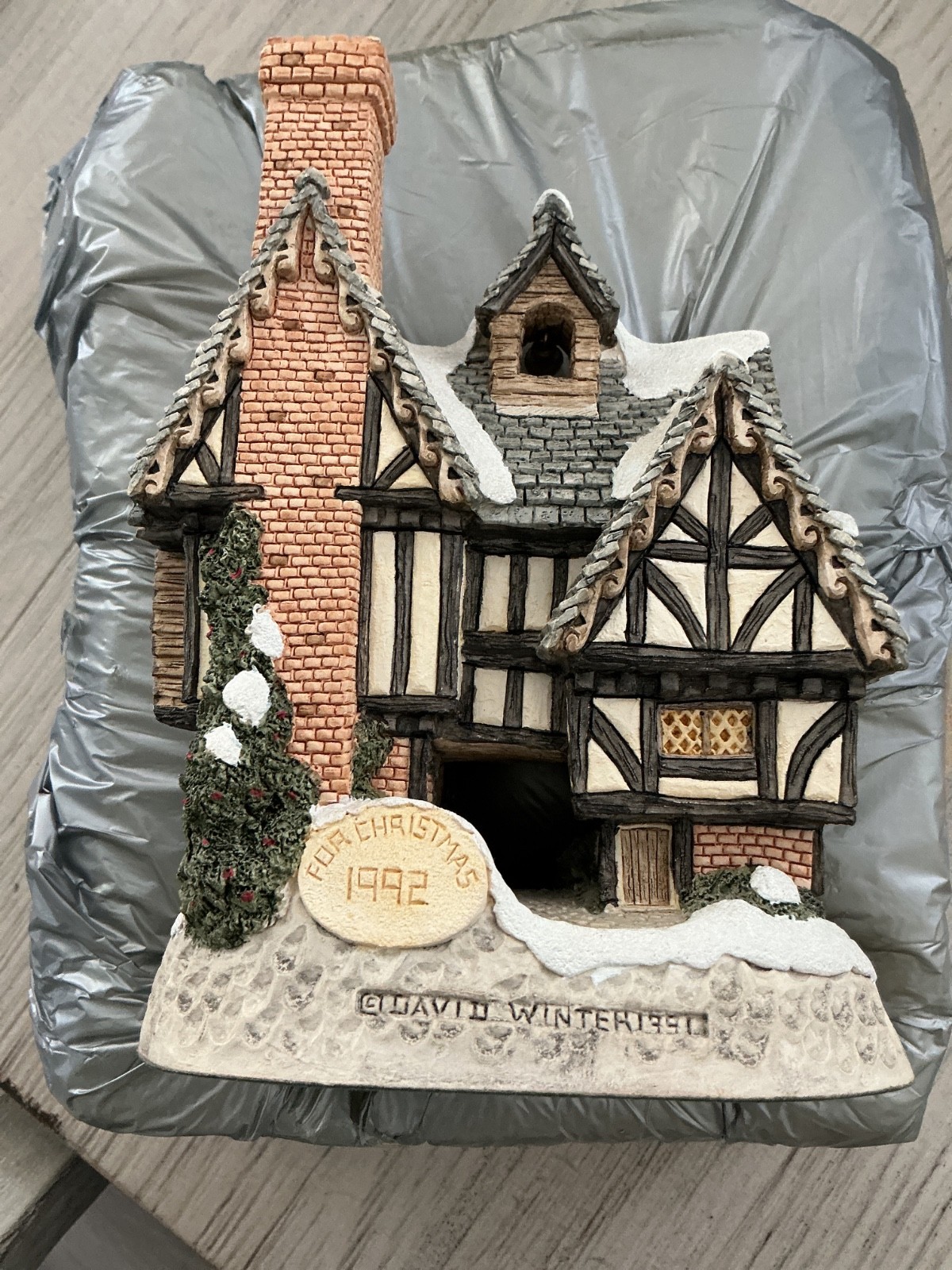 David Winters Cottages ~Scrooge’s School John Hine Studio’s 1992 NEW in its box