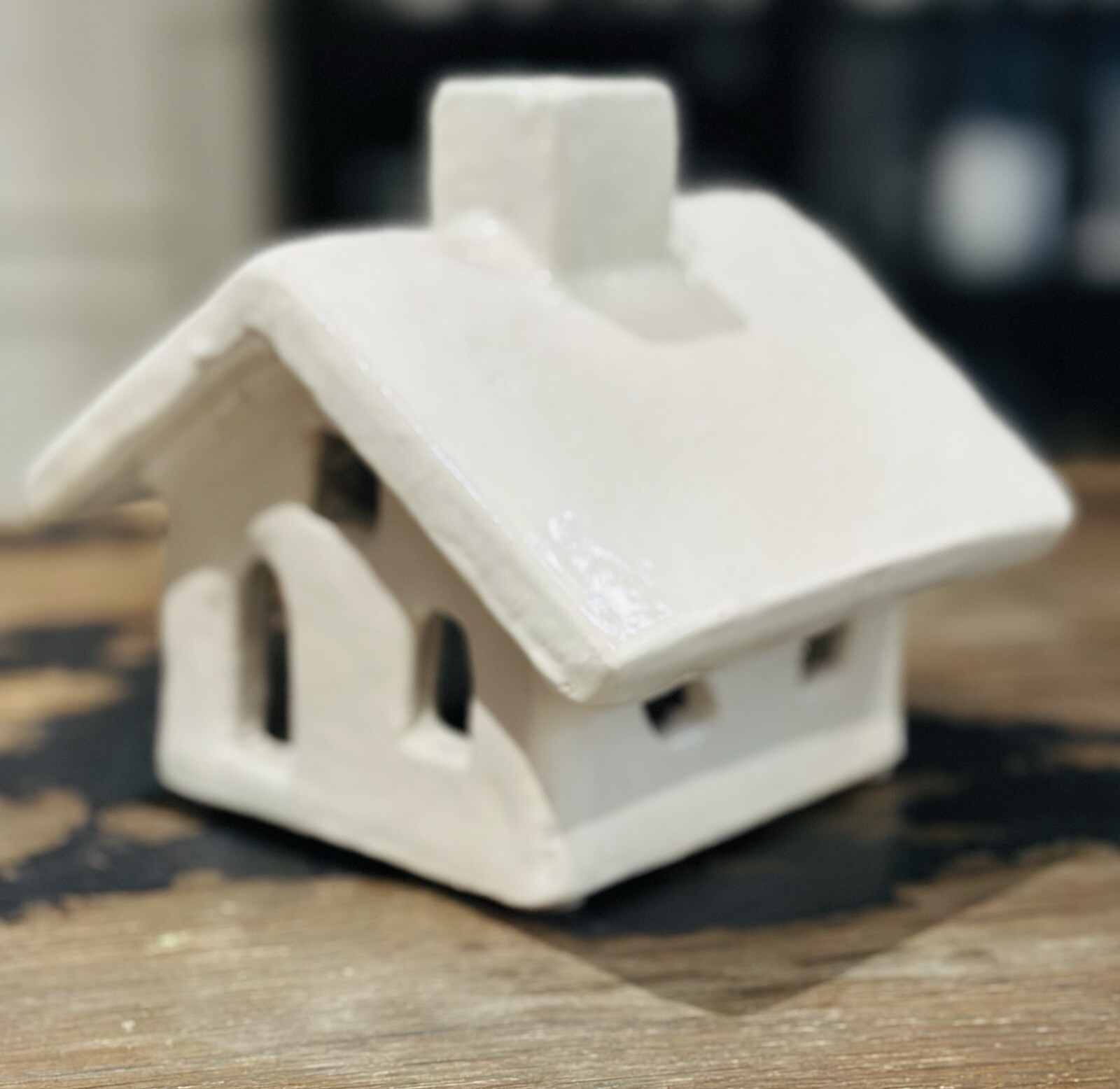 SMALL Pottery Barn CERAMIC CHRISTMAS VILLAGE HOUSE Red Clay WHITE HOUSE Holiday