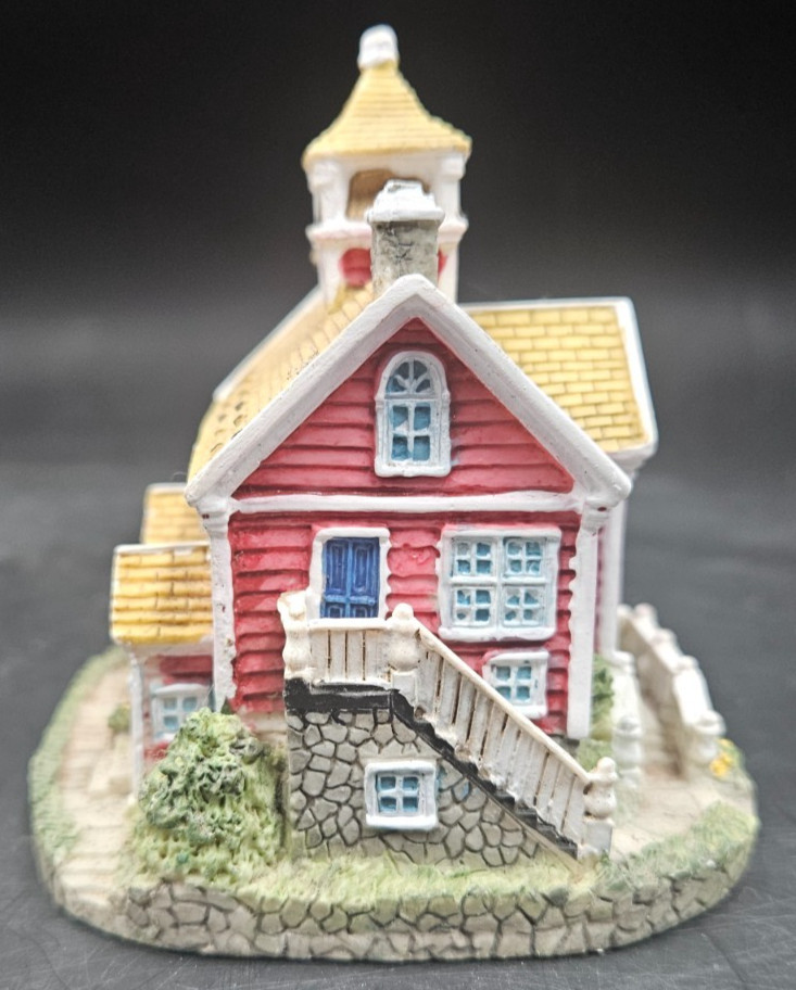 Liberty Falls Red Secondary School 1998 Collection AH158 3 5/8″ Tall Building