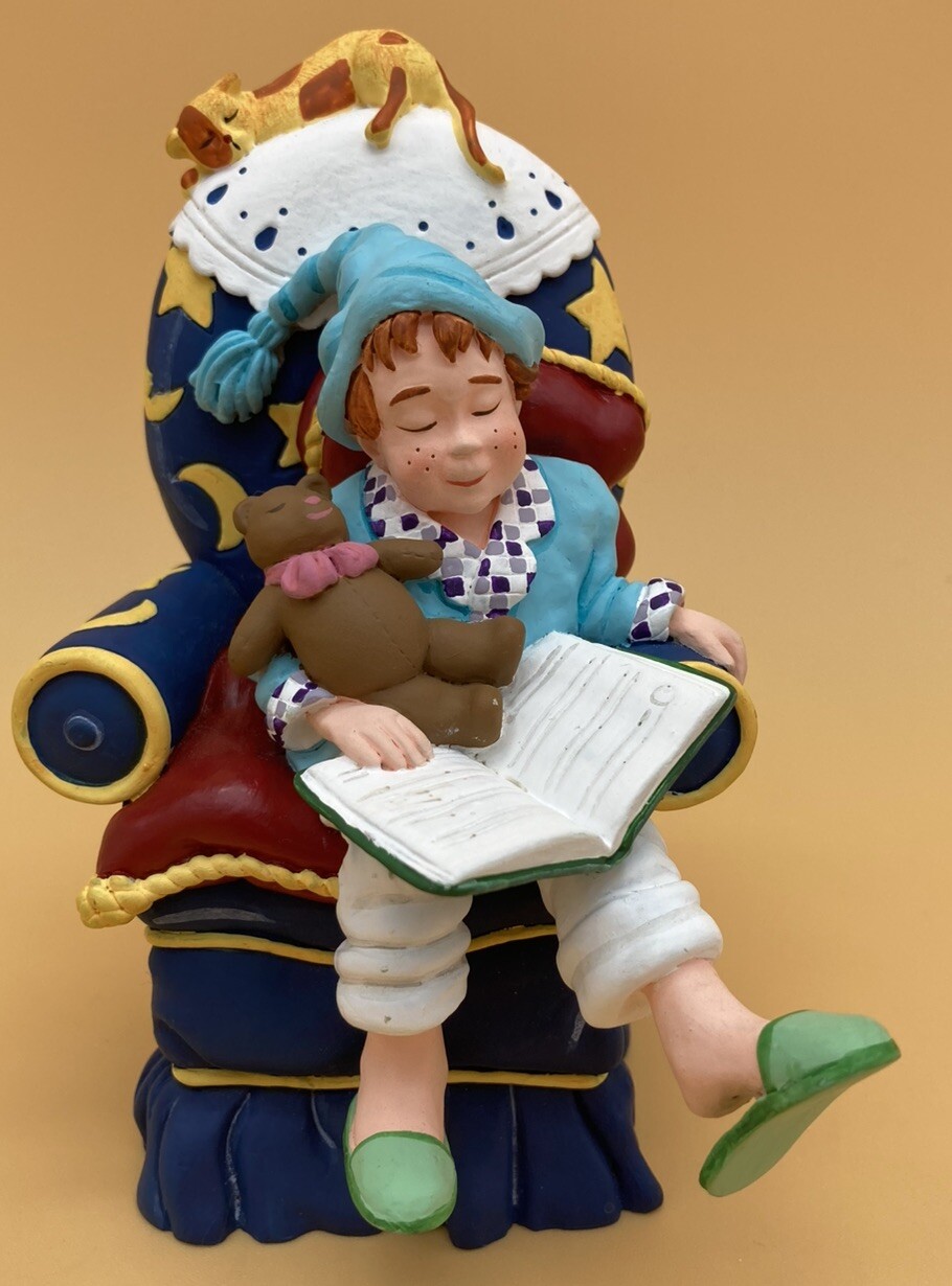 Dept 56 All Through the House Visions of Sugarplums Danced in his Head 9323-8