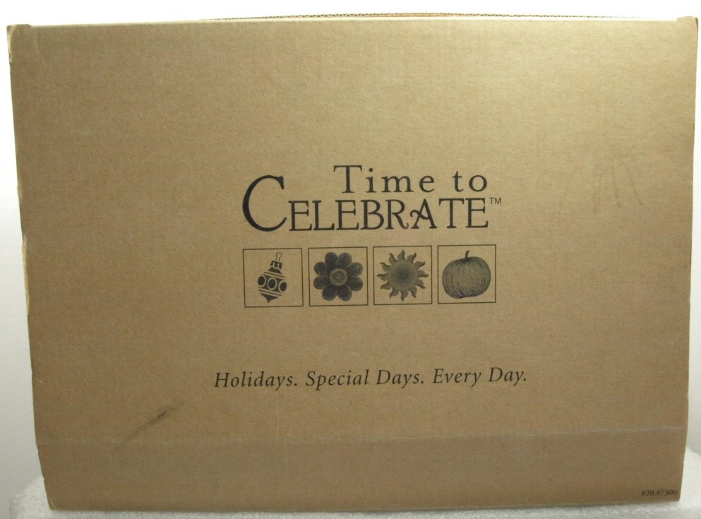 DEPT 56 MERRYVILLE SERIES “MERRYVILLE CHRISTMAS COOKIE BAKERY & ACCESSORIES”
