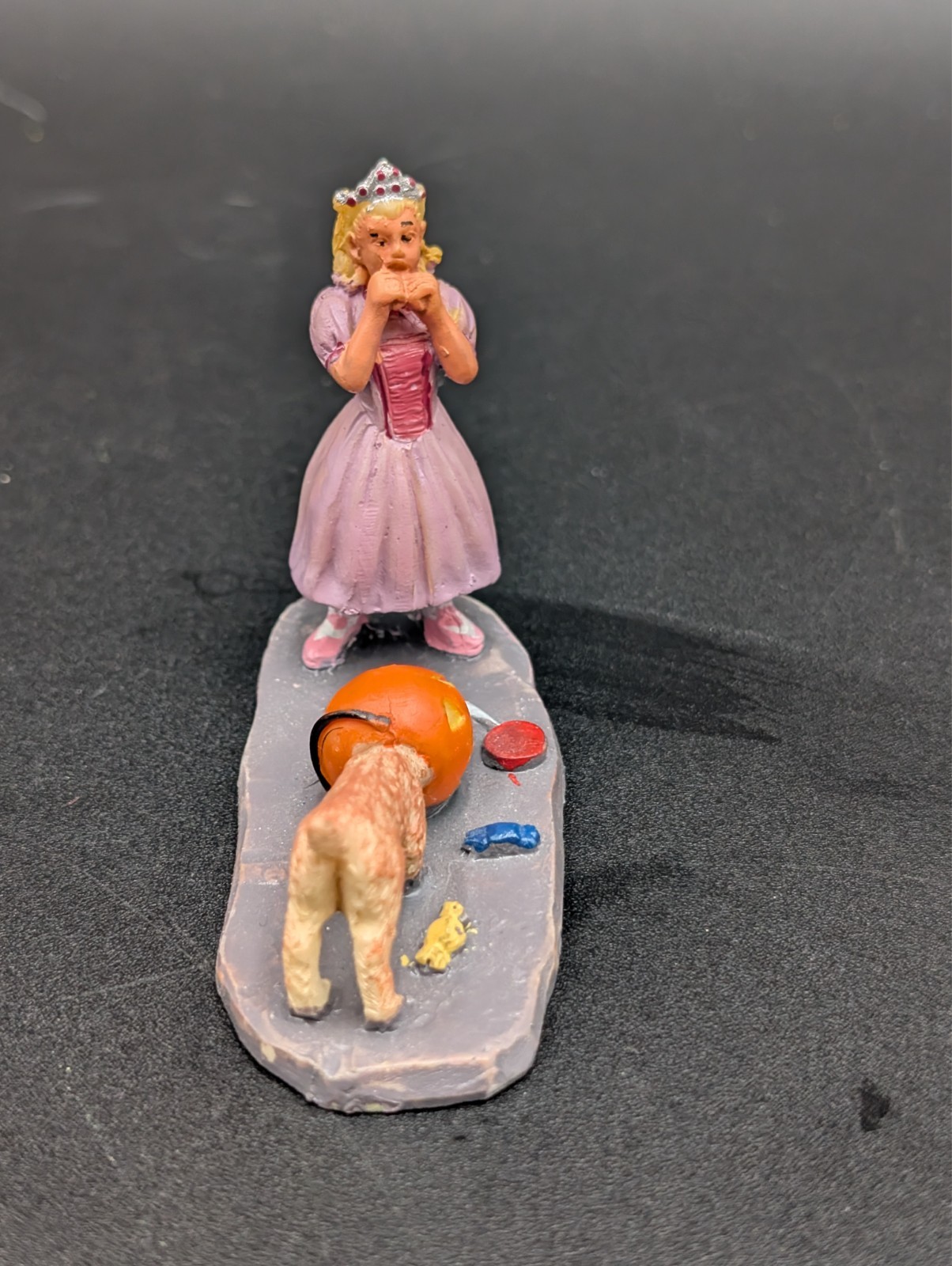 Lemax candy theif princess dog Halloween Village accessory