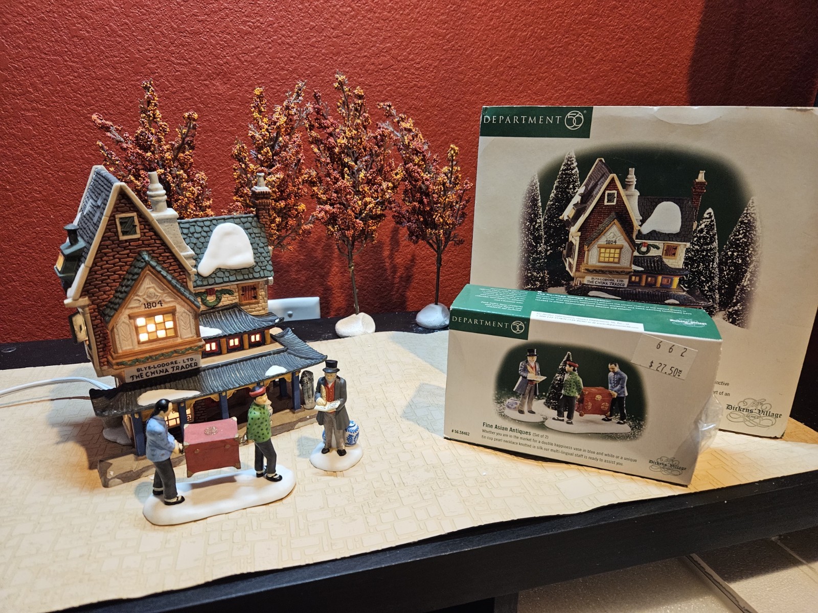 Dept 56 Dickens Village the China Trader 56.58447 With Fine Asian Antiques 58462
