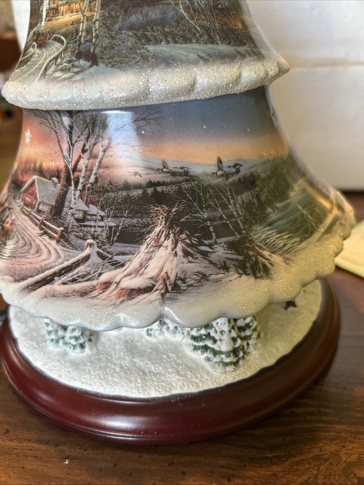 Bradford Terry Redlin’s “Holiday Retreat” Heriloom Porcelain Illuminated Tree